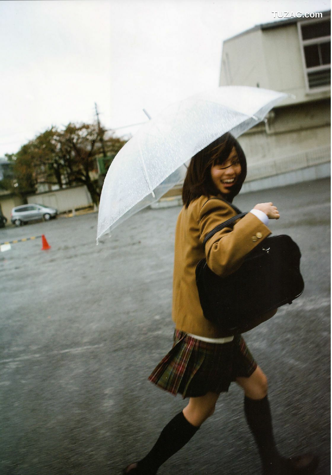 PB写真集_Atsuko Maeda 前田敦子 《In-Tokyo》[82P]