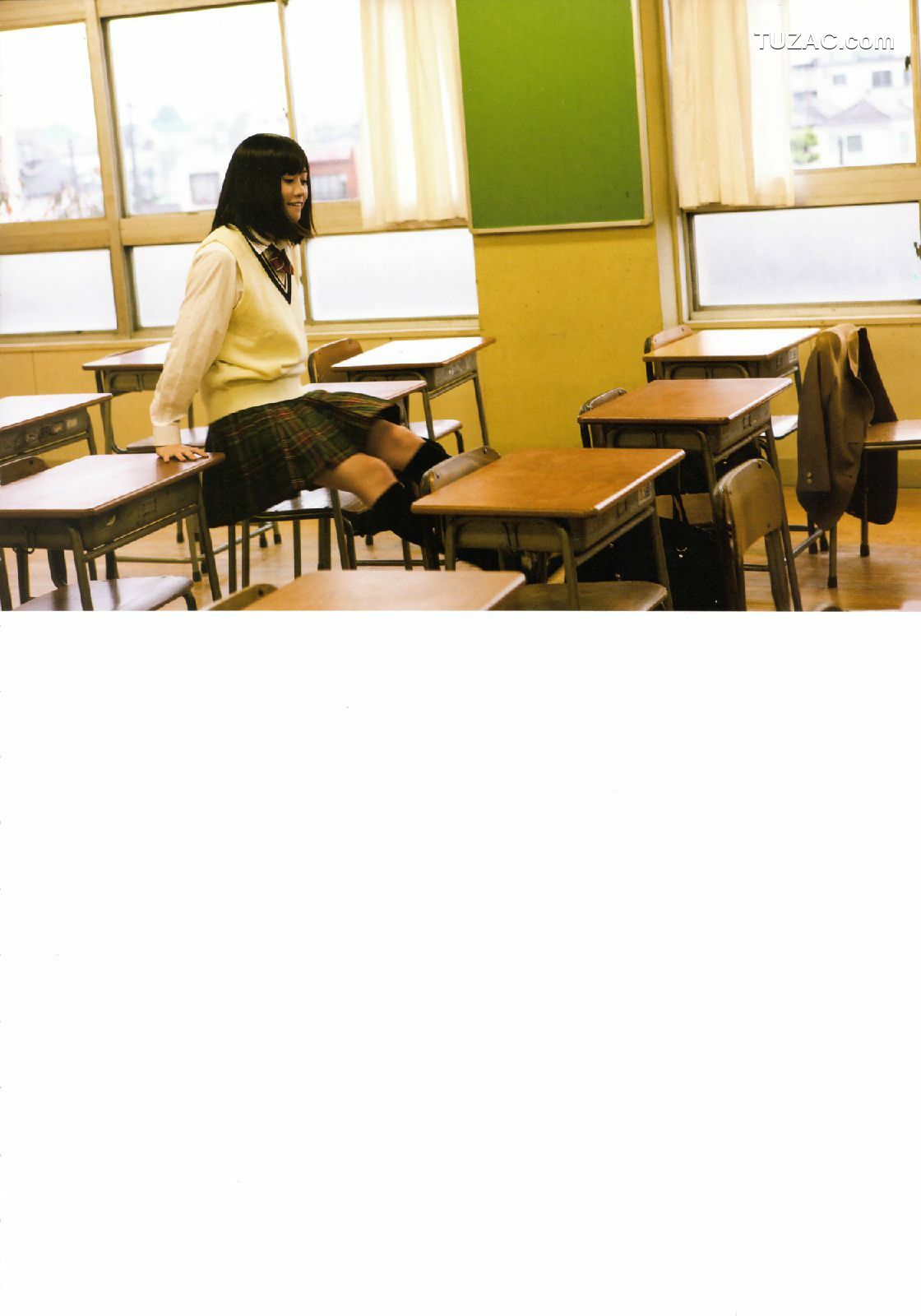 PB写真集_Atsuko Maeda 前田敦子 《In-Tokyo》[82P]