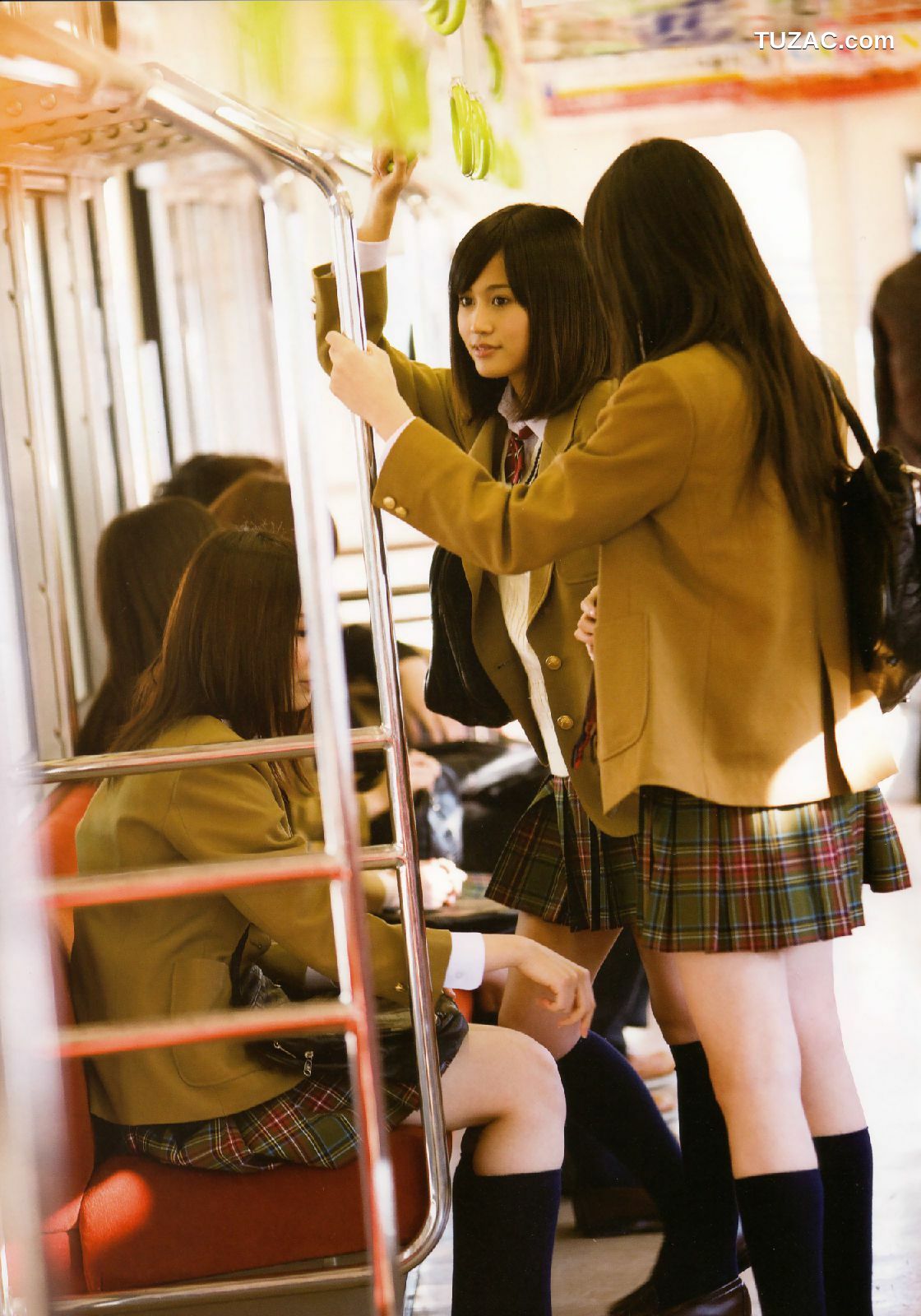 PB写真集_Atsuko Maeda 前田敦子 《In-Tokyo》[82P]