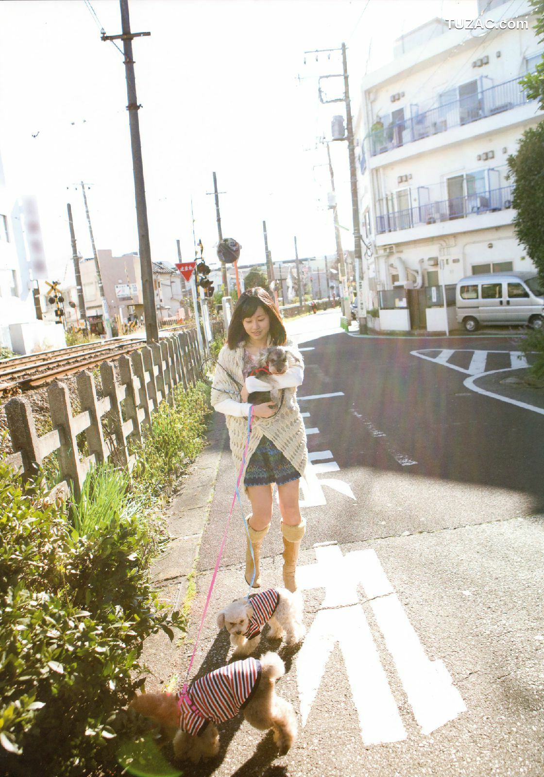 PB写真集_Atsuko Maeda 前田敦子 《In-Tokyo》[82P]