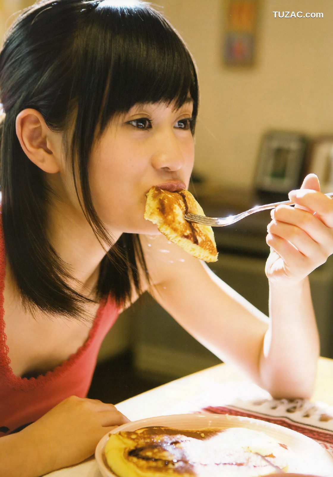 PB写真集_Atsuko Maeda 前田敦子 《In-Tokyo》[82P]