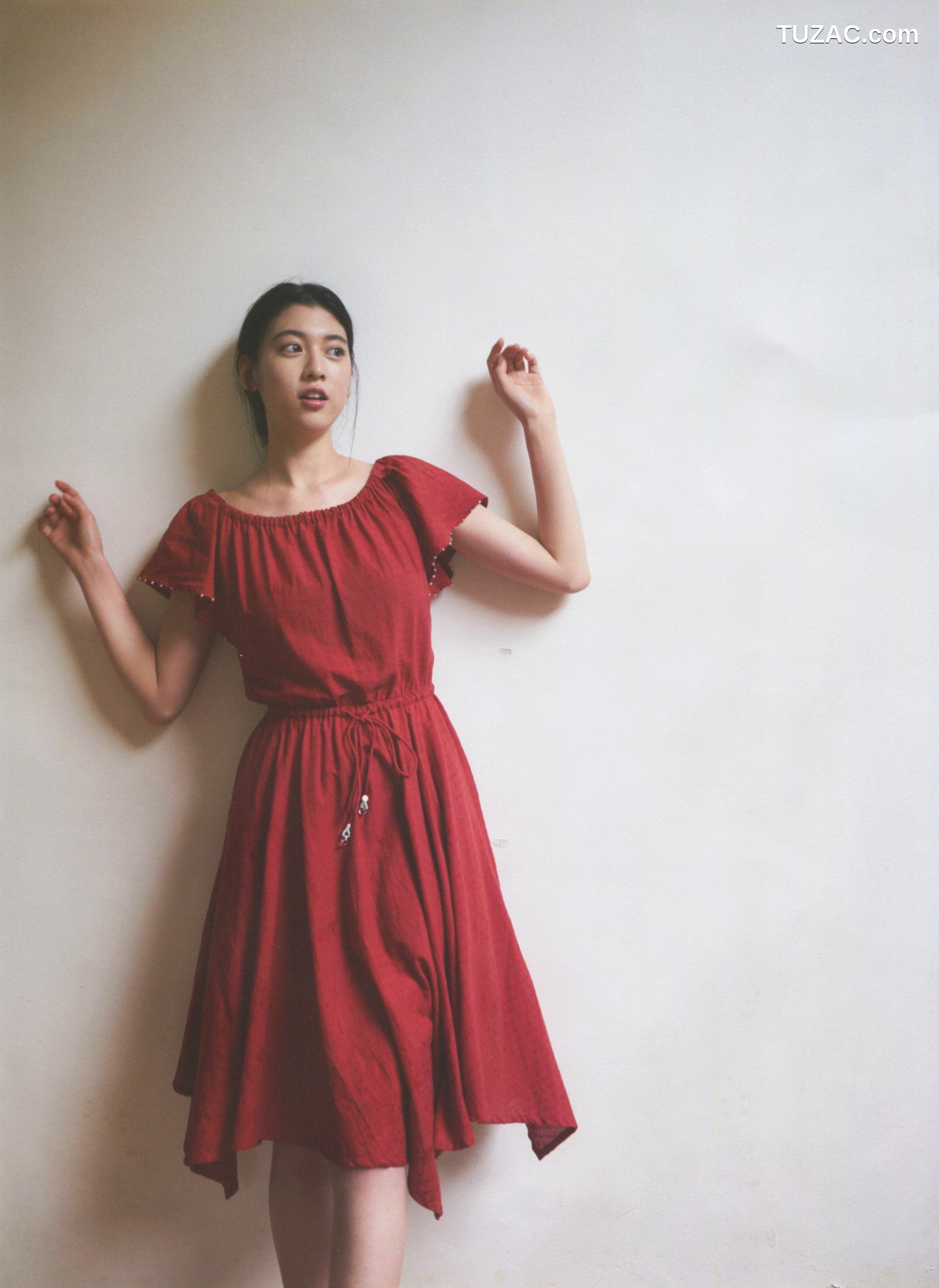 PB写真集_Ayaka Miyoshi 三吉彩花 《わたし》[135P]