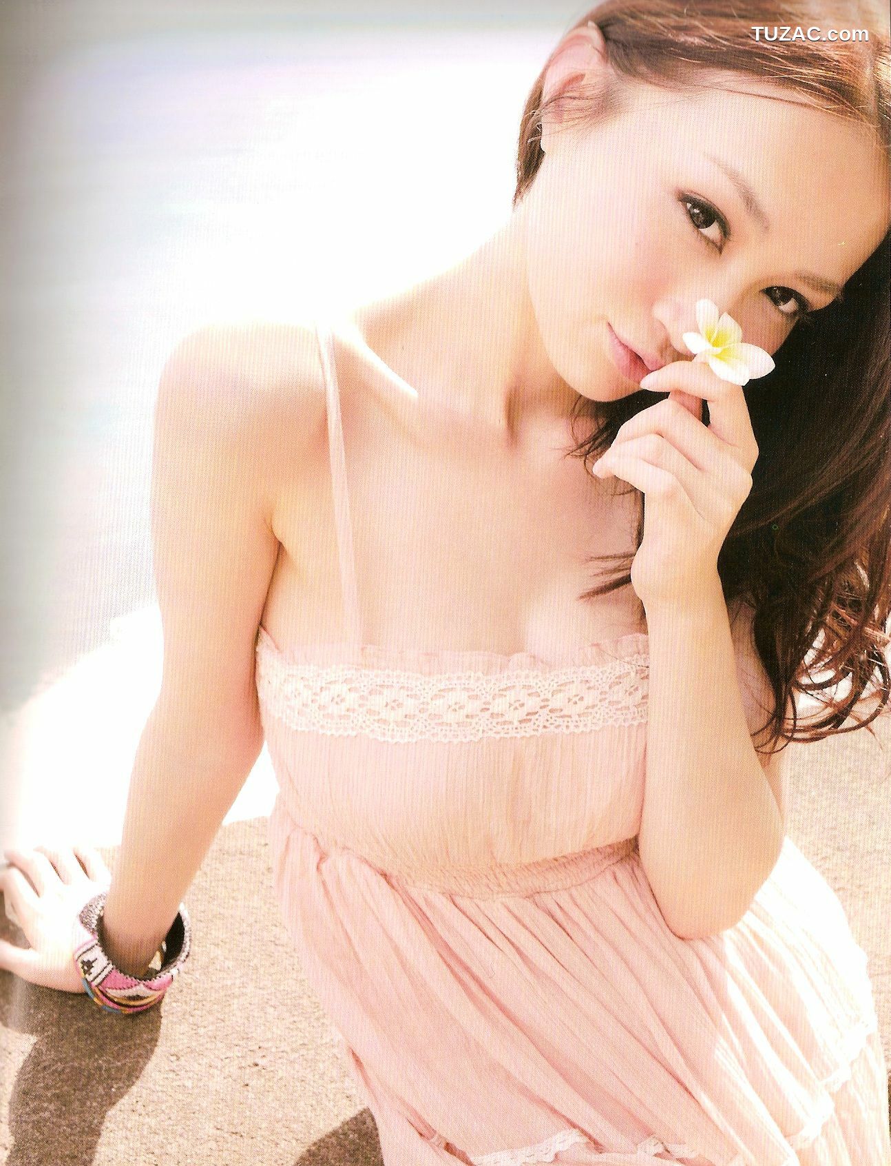 PB写真集_Carol楊焉《Huge》 写真集[98P]