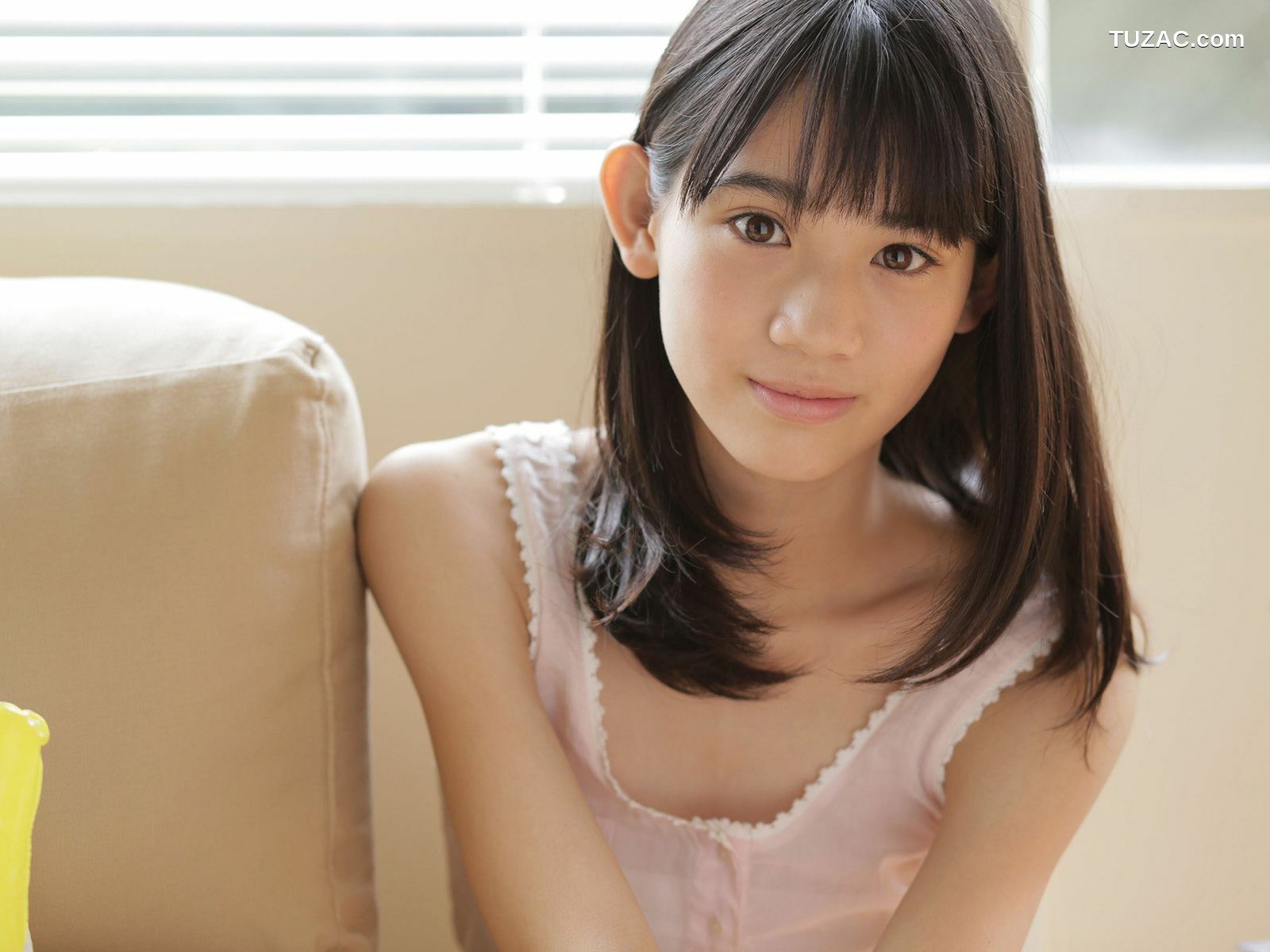 PB写真集_Honoka Akimoto 秋本帆華 《PROTO STAR》 [65P]