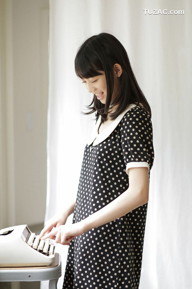 PB写真集_Honoka Akimoto 秋本帆華 《PROTO STAR》 [65P]