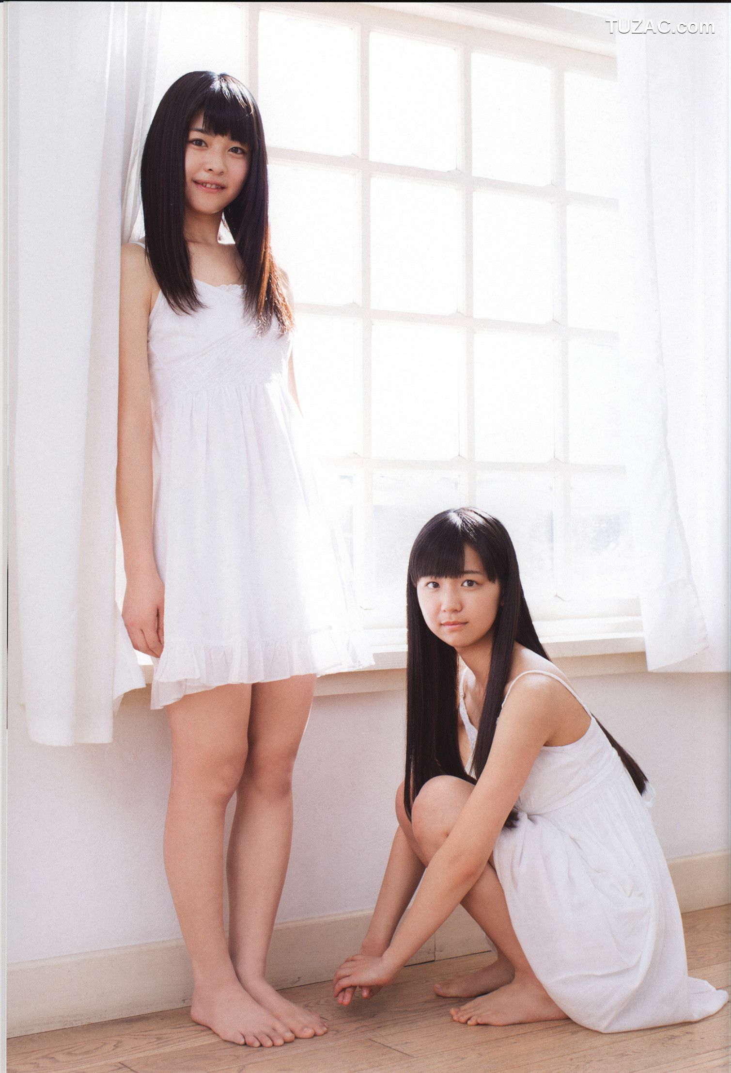 PB写真集_Juice=Juice《OFFICIAL PHOTO BOOK》 写真集[90P]