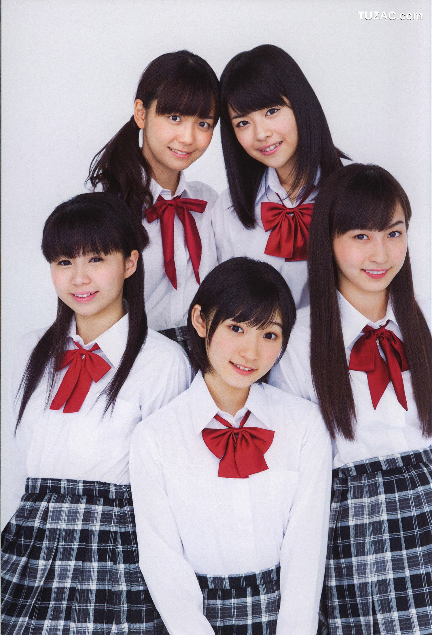 PB写真集_Juice=Juice《OFFICIAL PHOTO BOOK》 写真集[90P]