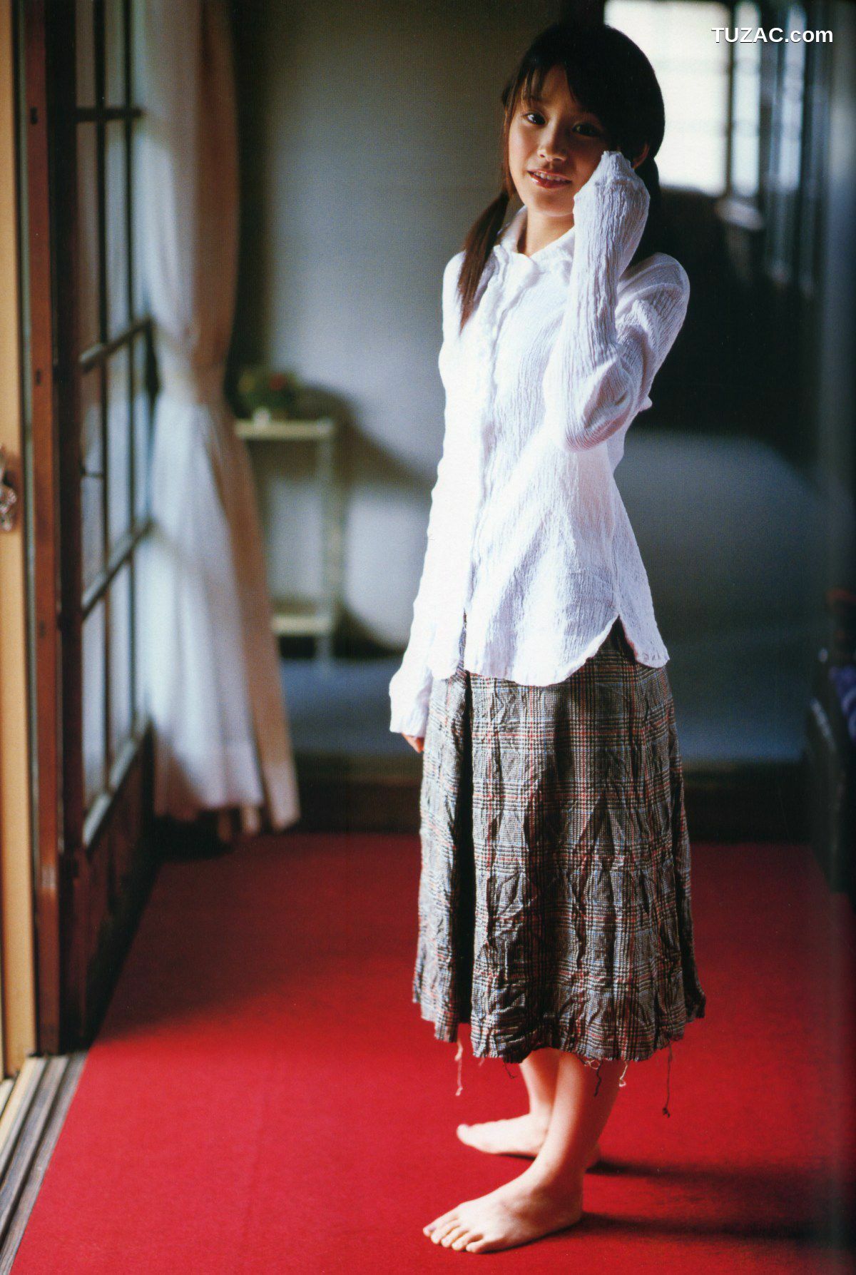 PB写真集_Takahashi Ai 高橋愛 《ai》 写真集[142P]