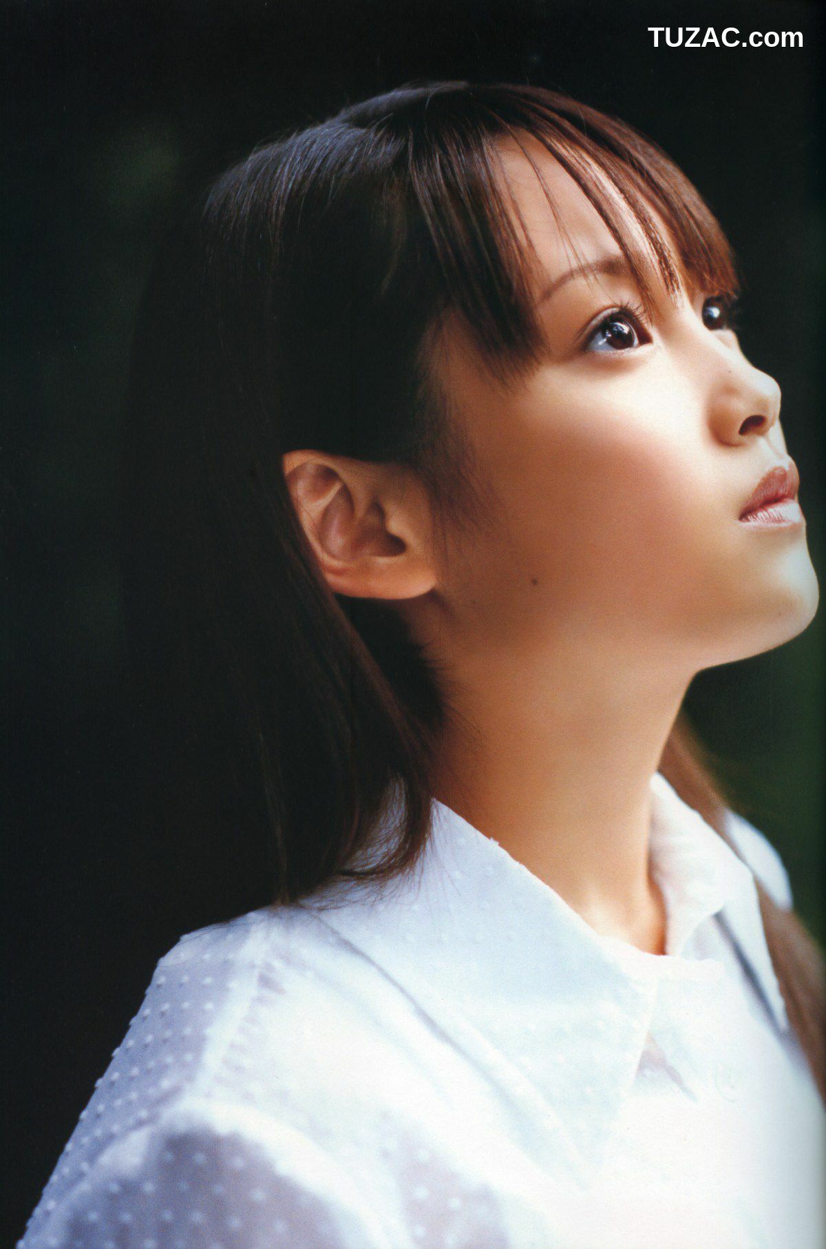 PB写真集_Takahashi Ai 高橋愛 《ai》 写真集[142P]