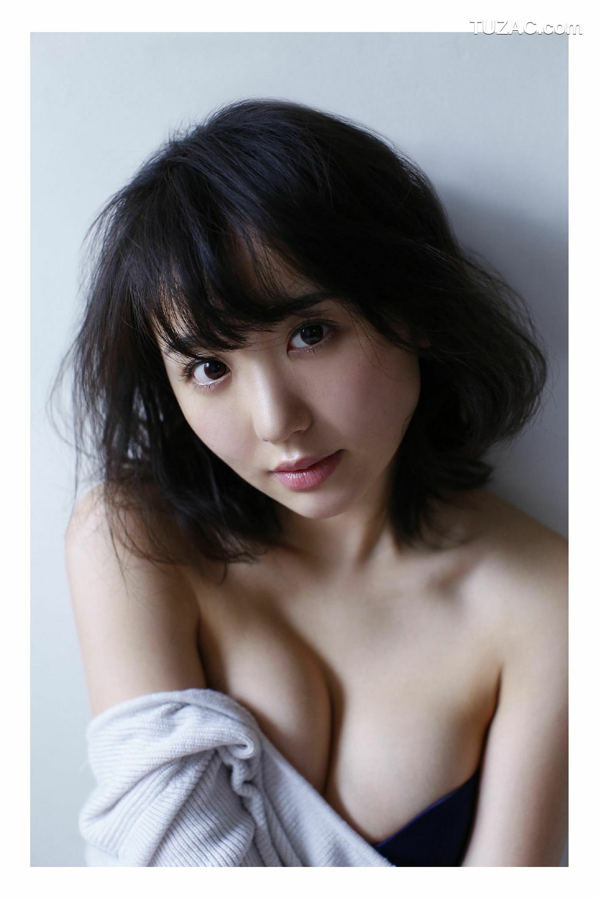PB写真集_おのののか/小野乃乃香《艶めくＥカップボディ》 [80P]