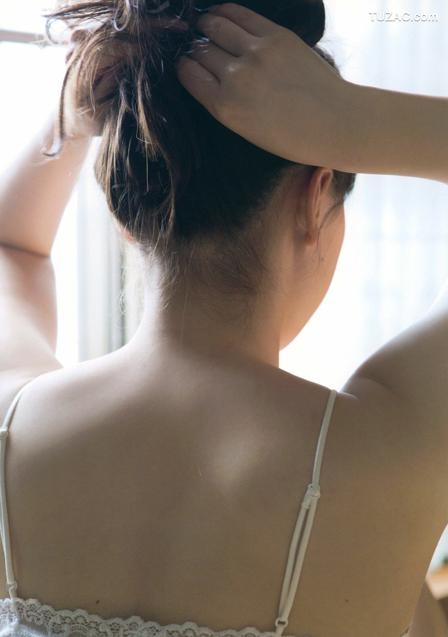 PB写真集_モーニング娘。&amp;#039;17 譜久村聖 《二十歳》 写真集[102P]