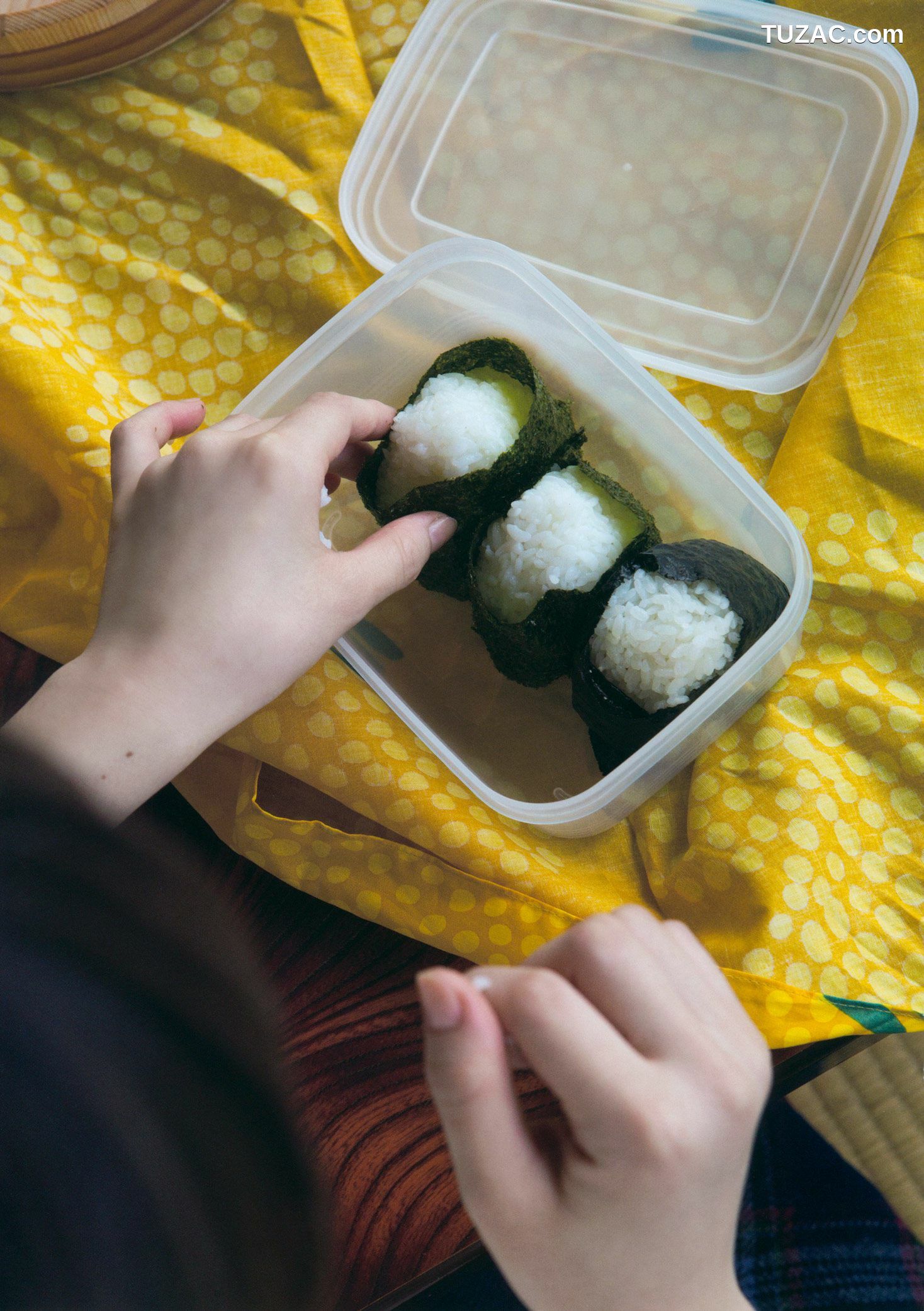 PB写真集_モーニング娘。&amp;#039;17 譜久村聖 《二十歳》 写真集[102P]