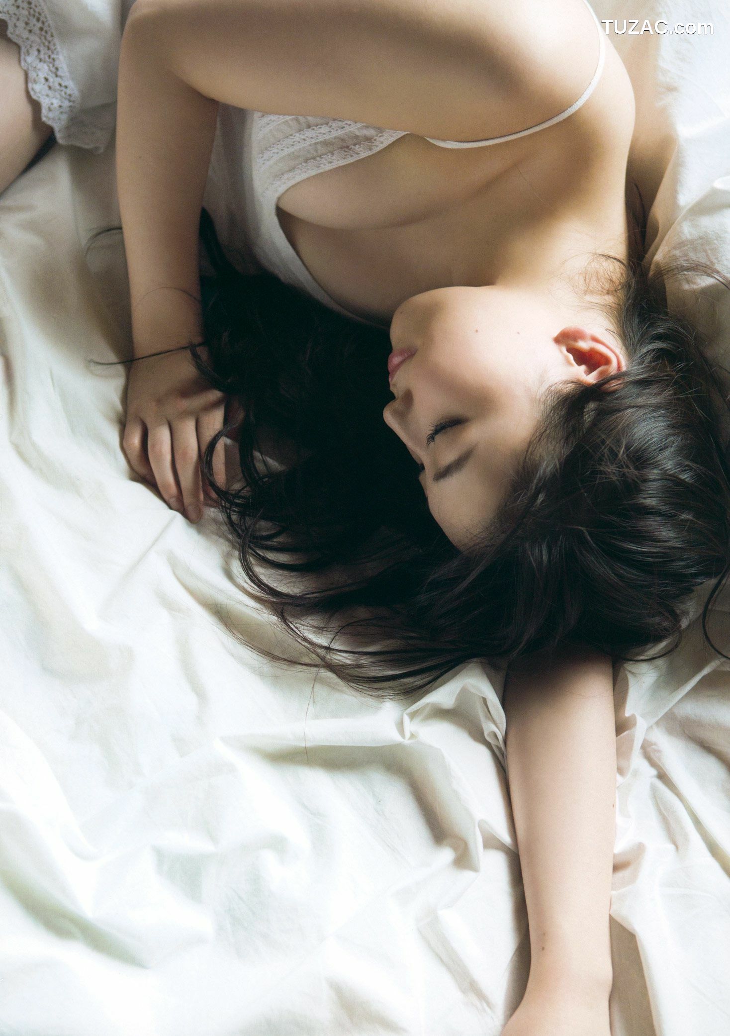 PB写真集_モーニング娘。&amp;#039;17 譜久村聖 《二十歳》 写真集[102P]