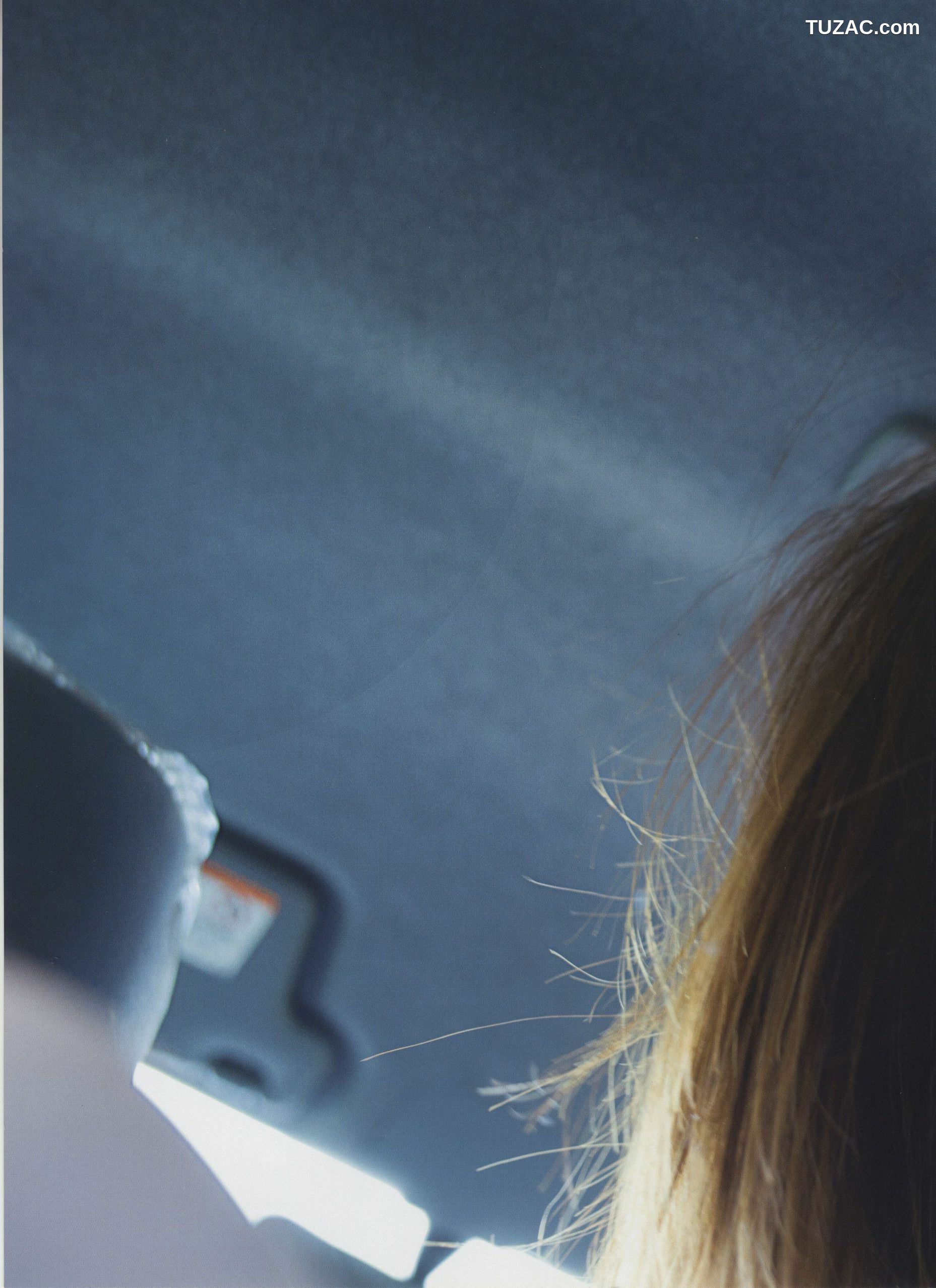 PB写真集_中村愛美 《Lyin&amp;#039; Eyes》 写真集[98P]