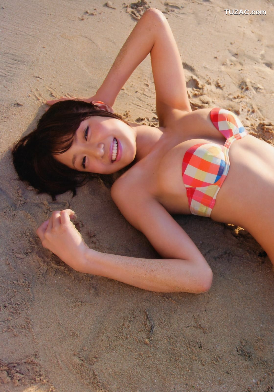 PB写真集_中村静香《HUG ハグ》 写真集[85P]