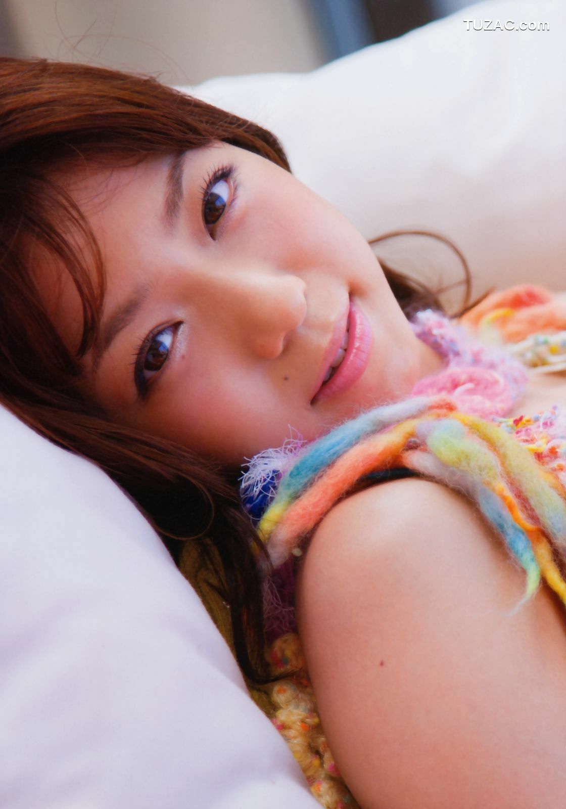 PB写真集_中村静香《HUG ハグ》 写真集[85P]