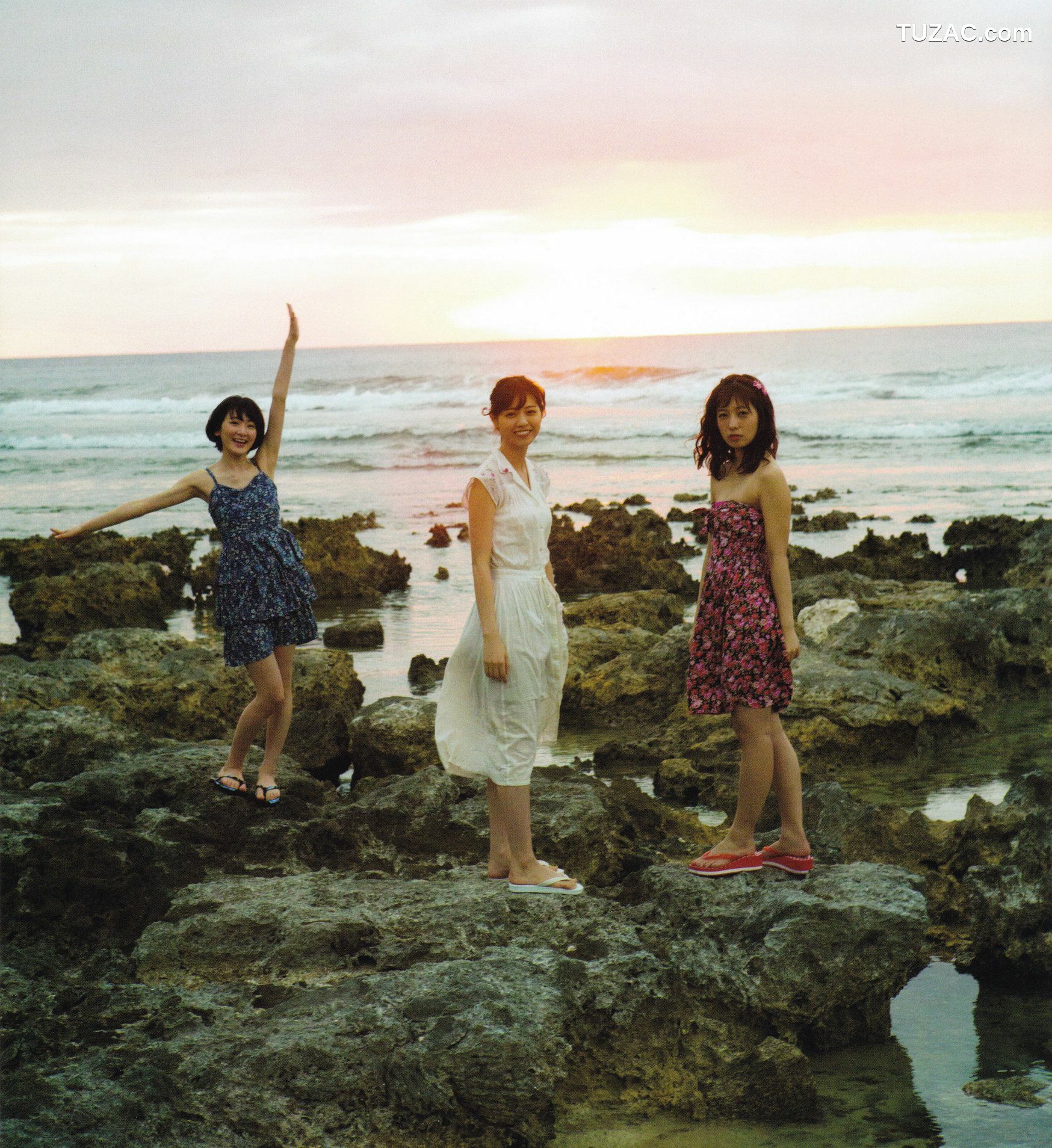 PB写真集_乃木坂46 《1時間遅れのI love you》 [119P]