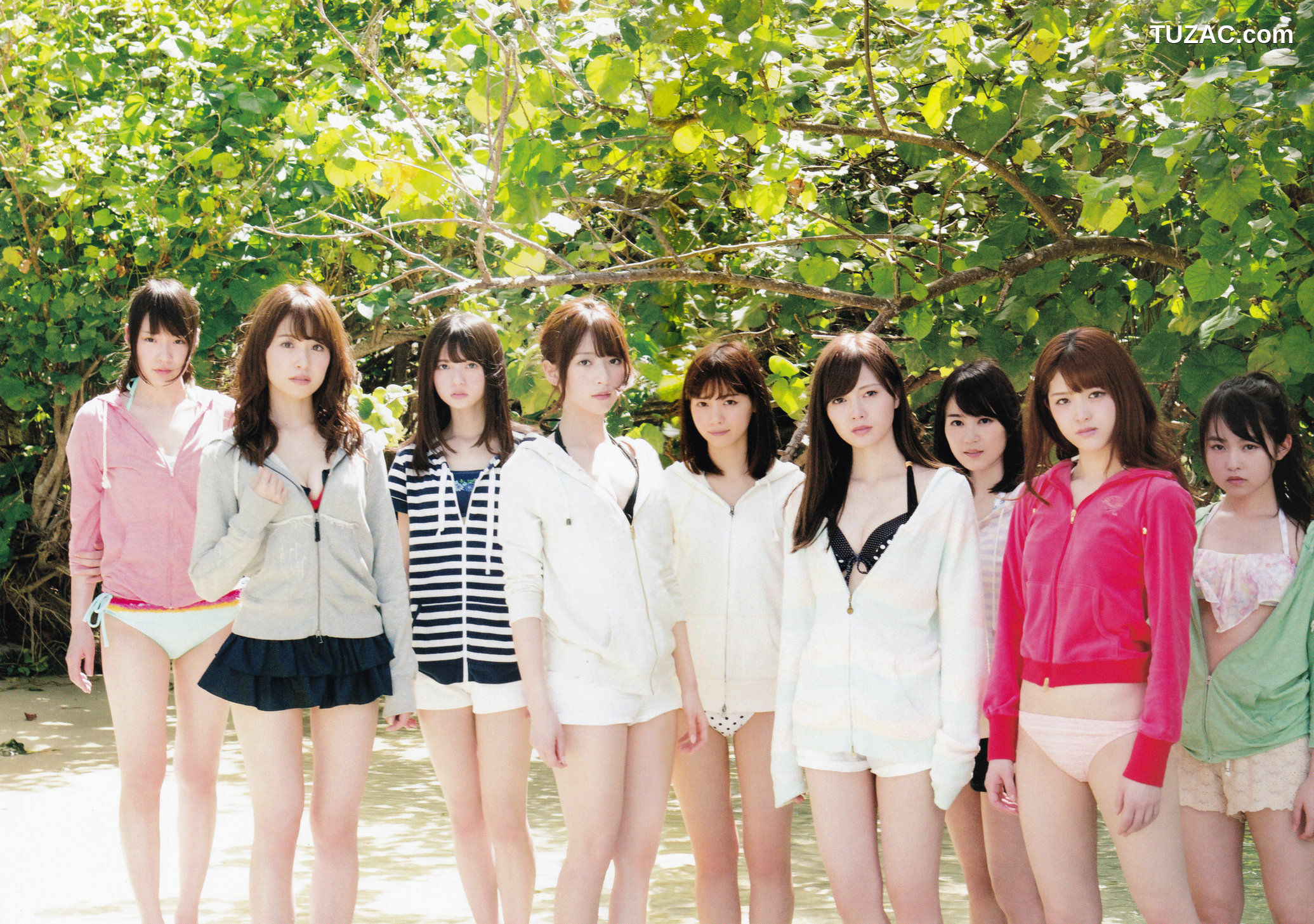 PB写真集_乃木坂46《极品正统清纯少女组合》 写真集[118P]