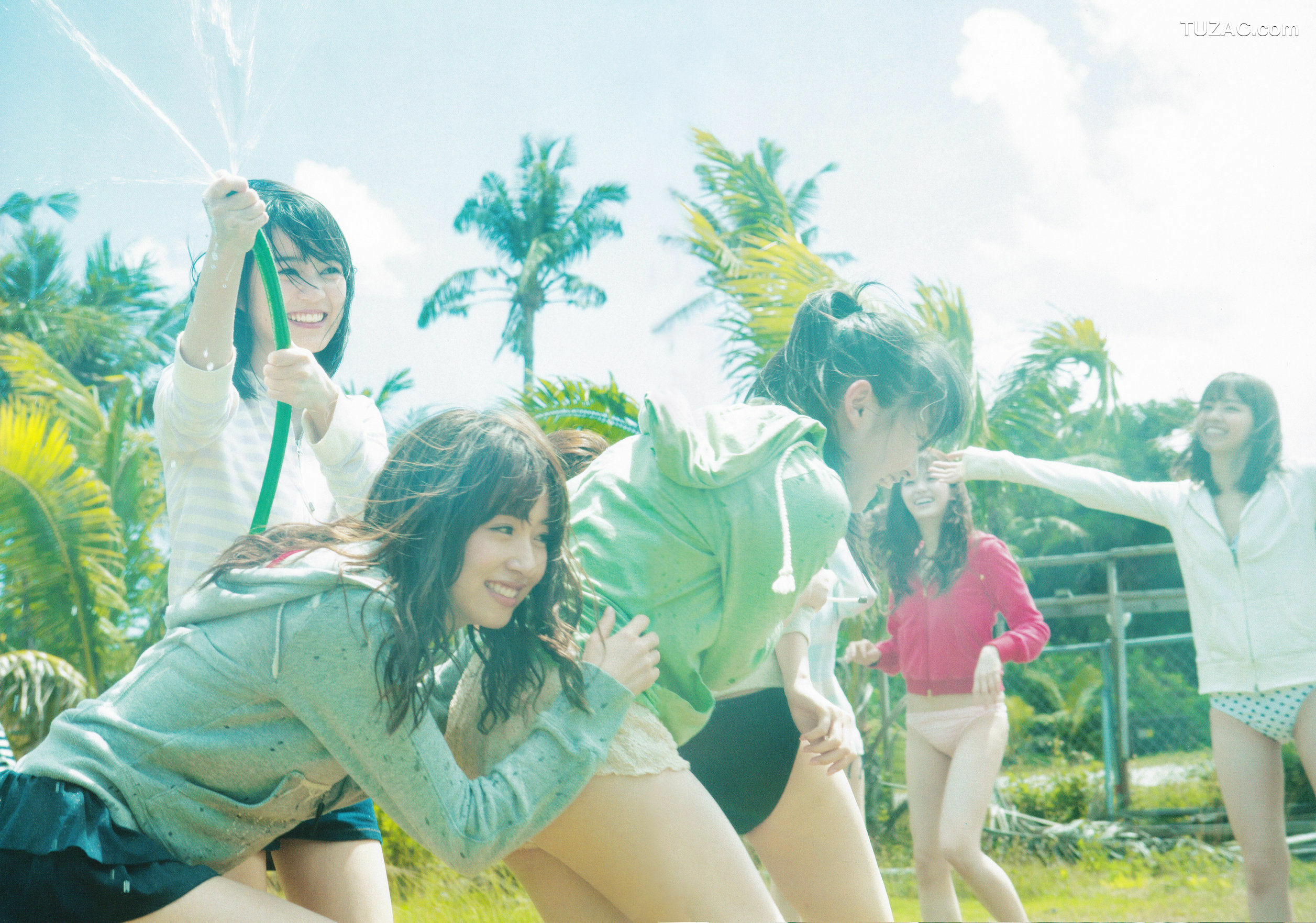 PB写真集_乃木坂46《极品正统清纯少女组合》 写真集[118P]