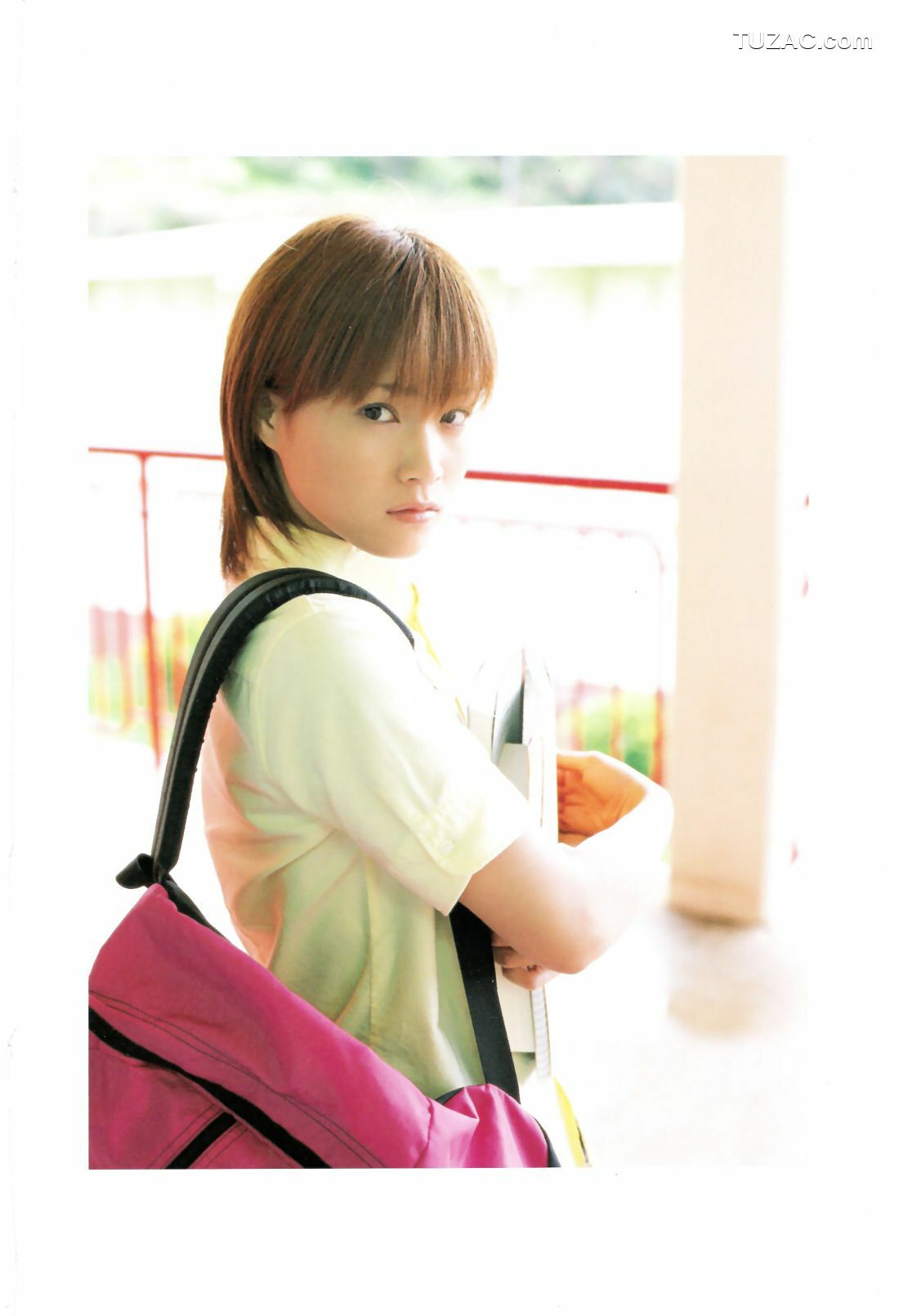 PB写真集_亀井絵里 《ERI》 写真集[134P]
