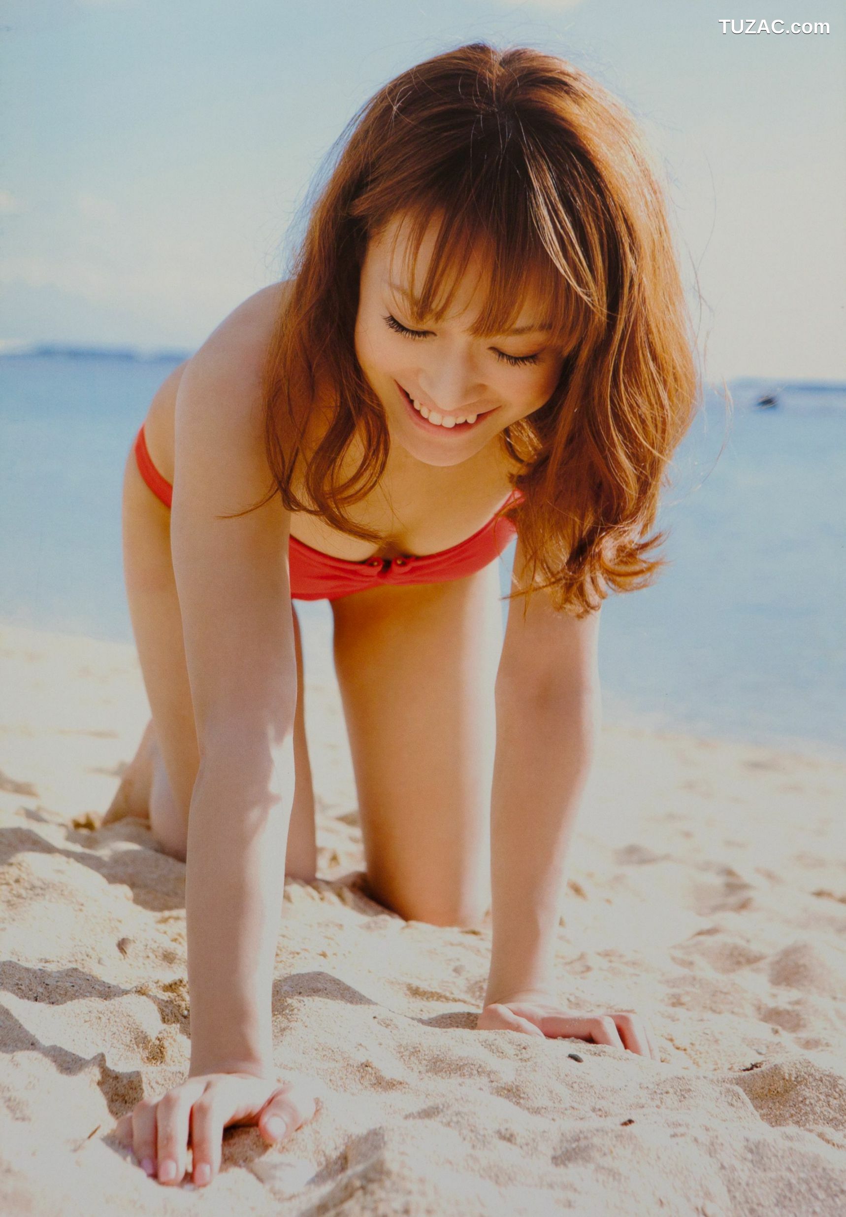 PB写真集_亀井絵里 《sweet》 写真集 [70P]