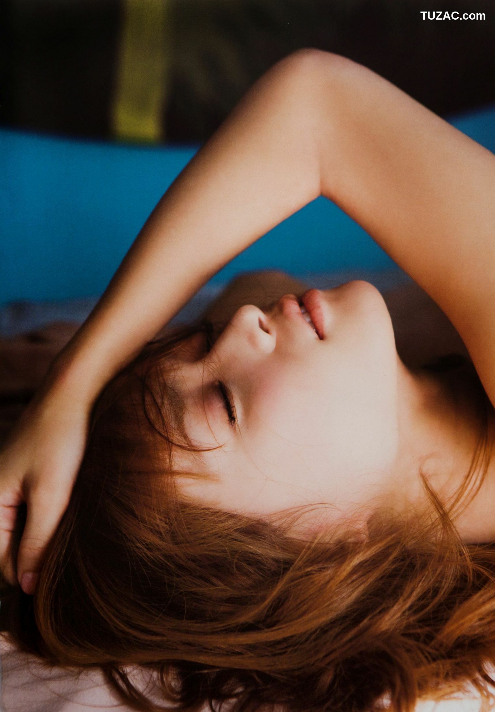 PB写真集_亀井絵里 《sweet》 写真集 [70P]