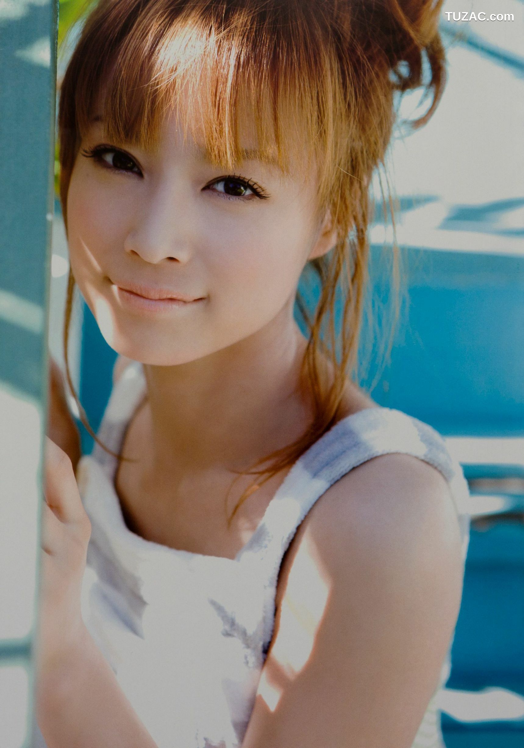 PB写真集_亀井絵里 《sweet》 写真集 [70P]