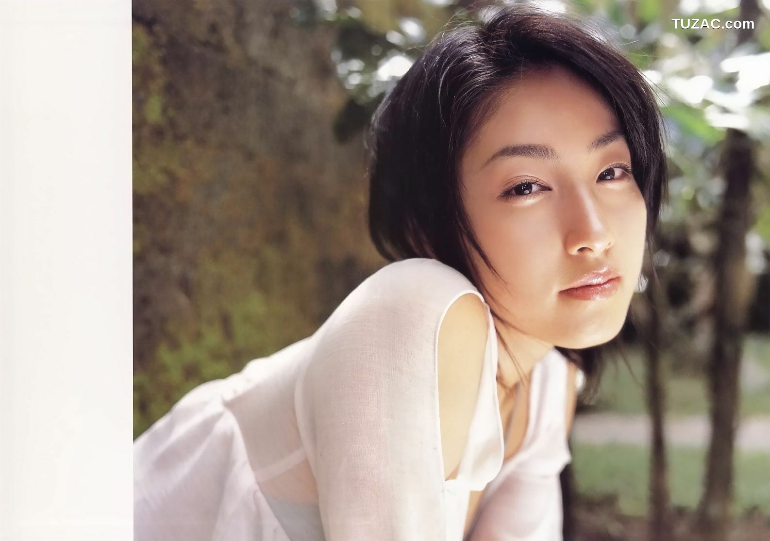 PB写真集_佐藤寛子《情熱 》(見開連結済) [25P]