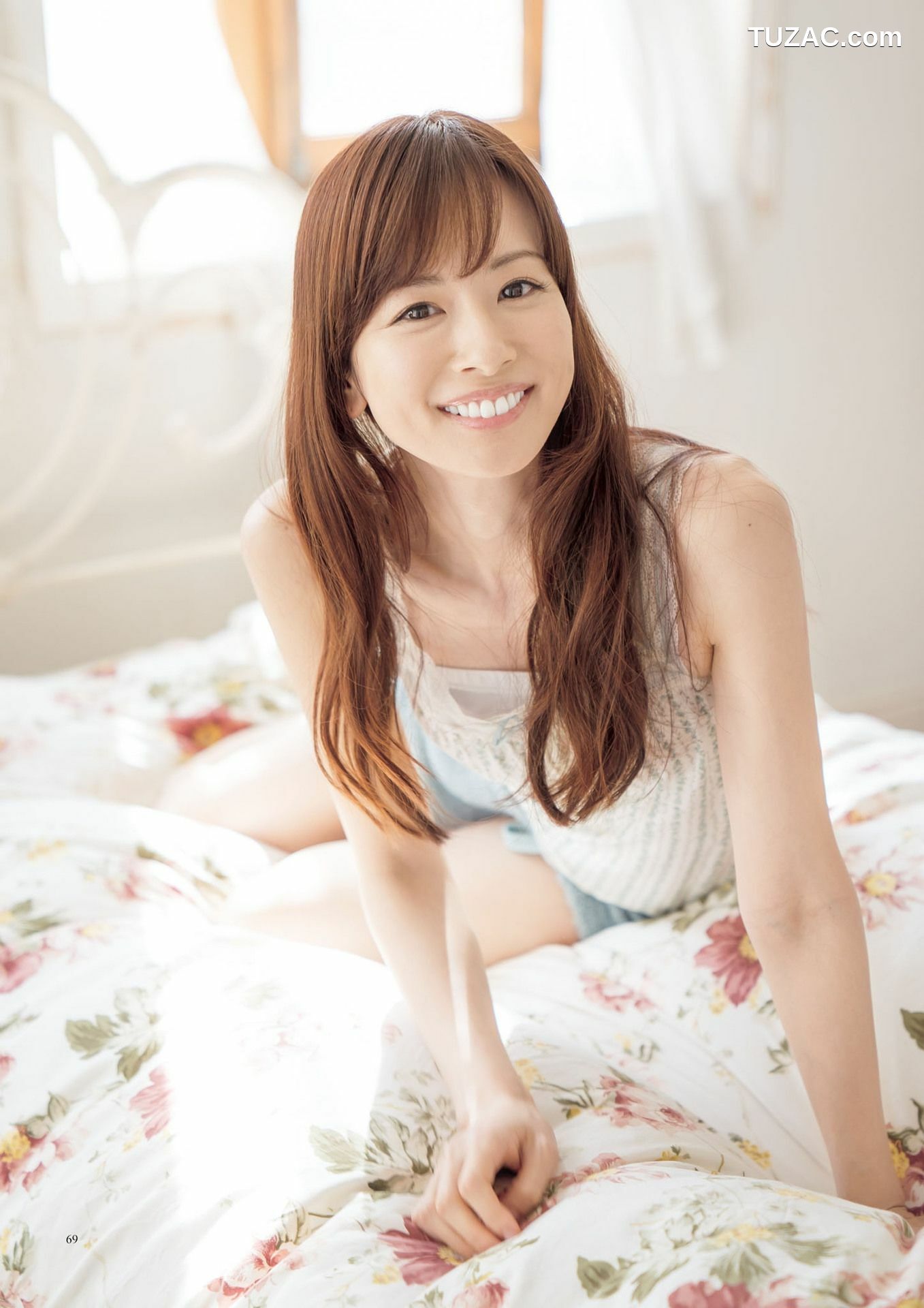 PB写真集_原色美人キャスター大図鑑2017《Cent Force Dprout &amp;amp; Kansai Fresh File》 写真集[75P]