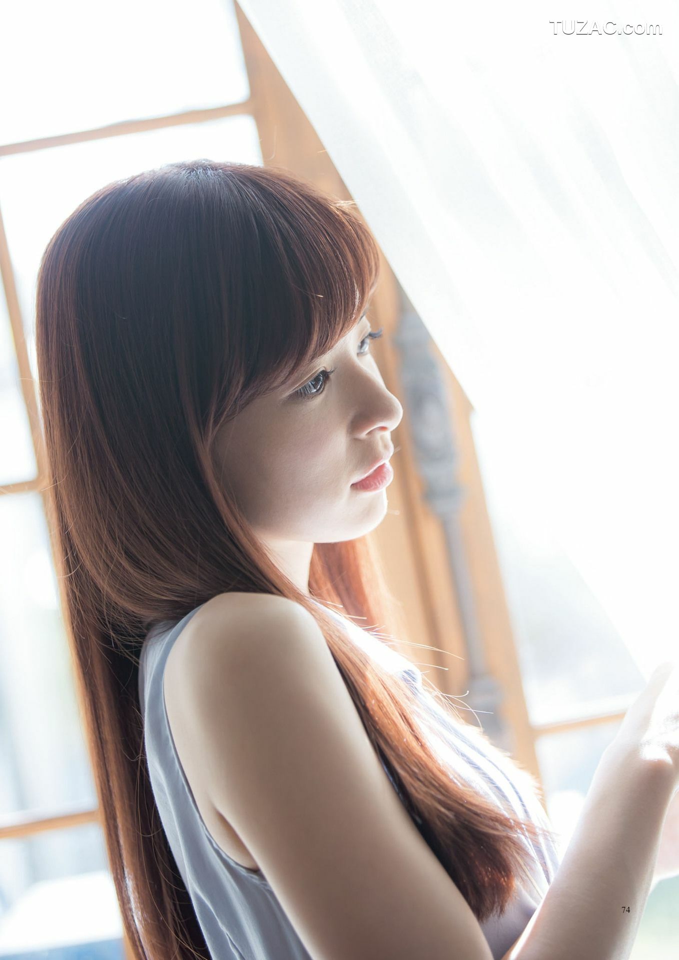 PB写真集_原色美人キャスター大図鑑2017《Cent Force Dprout &amp;amp; Kansai Fresh File》 写真集[75P]