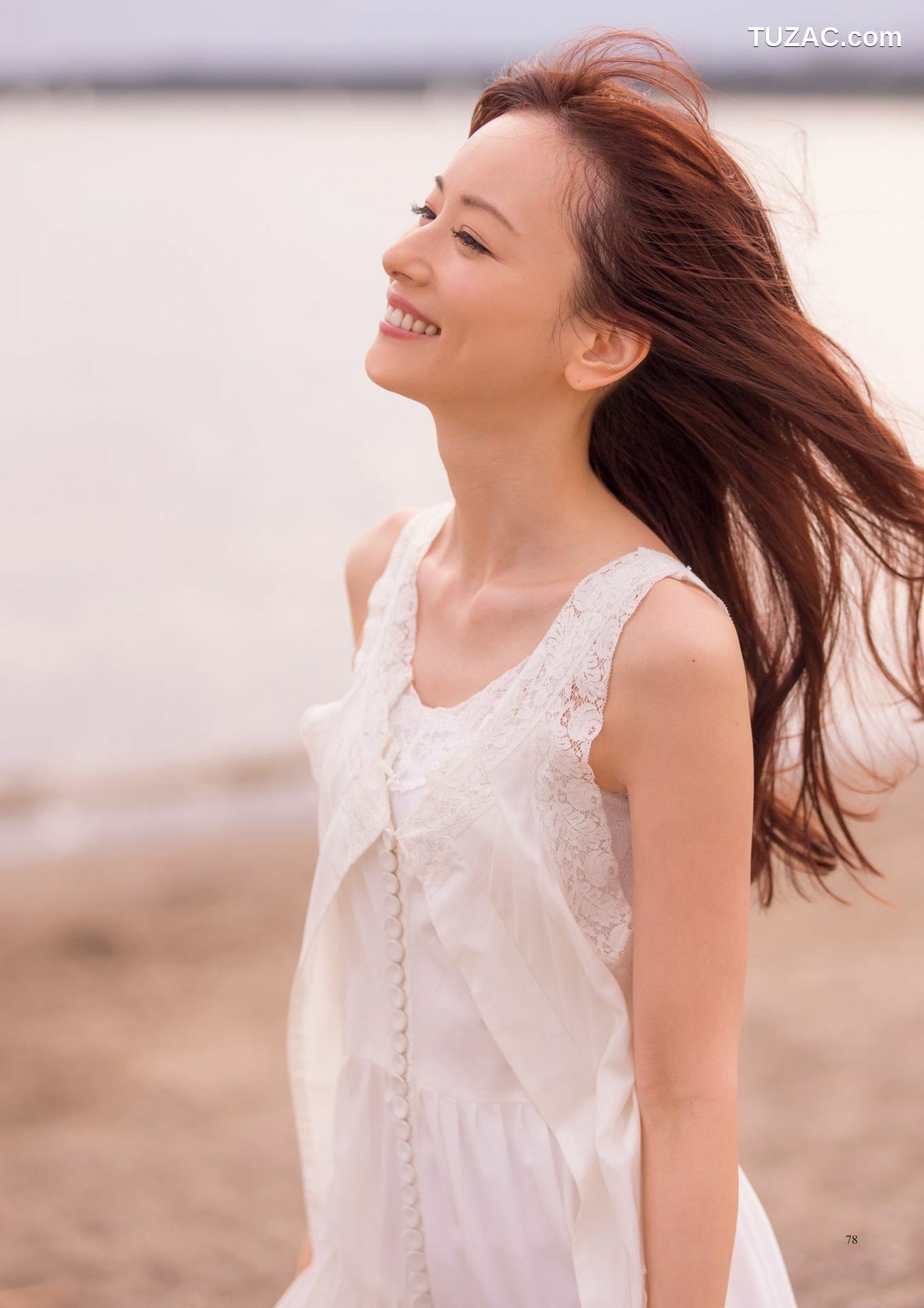 PB写真集_原色美人キャスター大図鑑2017《Cent Force Dprout &amp;amp; Kansai Fresh File》 写真集[75P]
