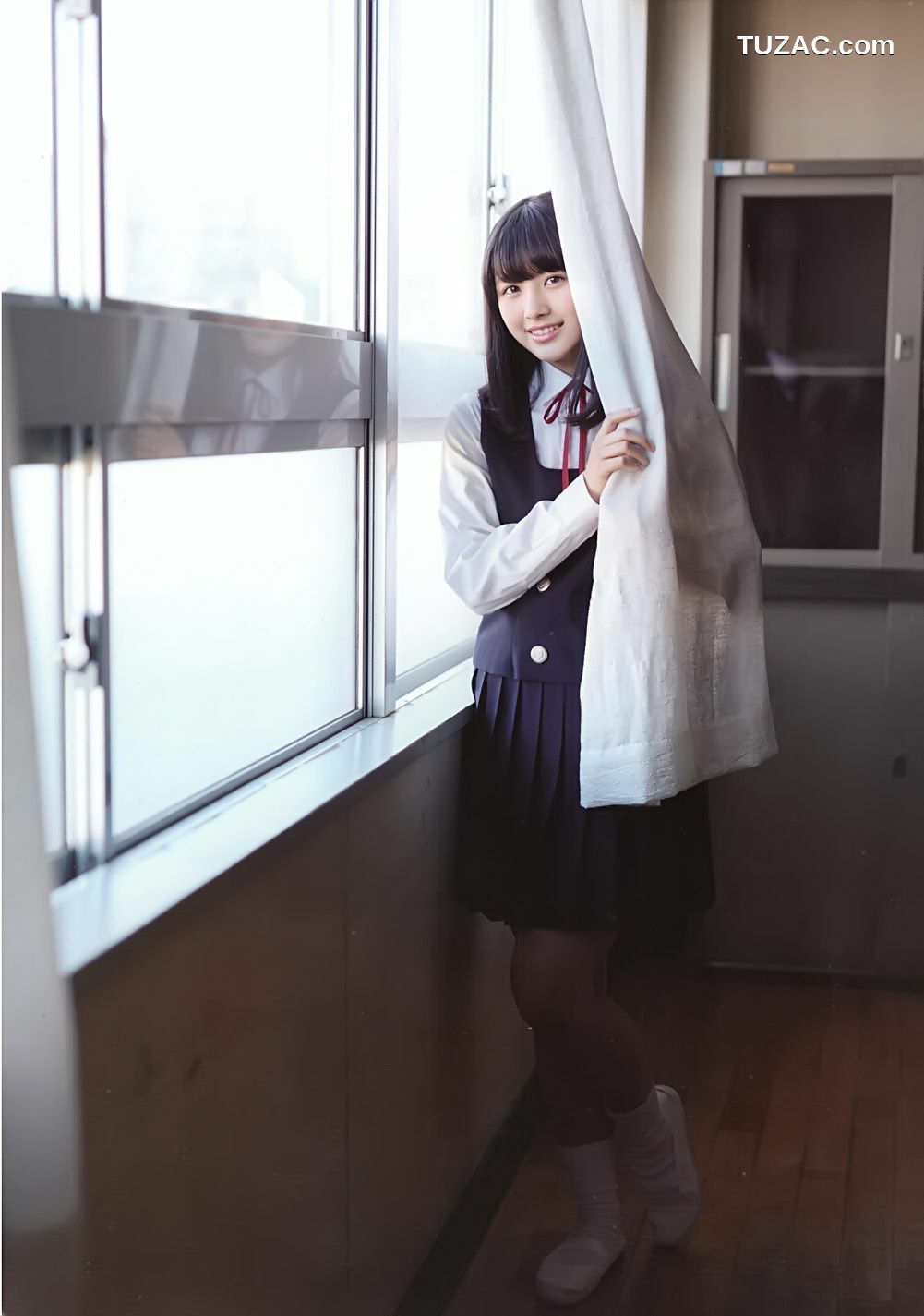 PB写真集_大和田南那、渡辺みり愛 《Graduation-中学卒業》 [36P]