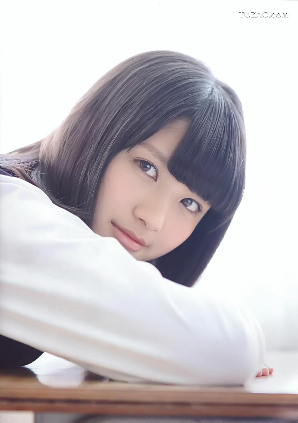 PB写真集_大和田南那、渡辺みり愛 《Graduation-中学卒業》 [36P]