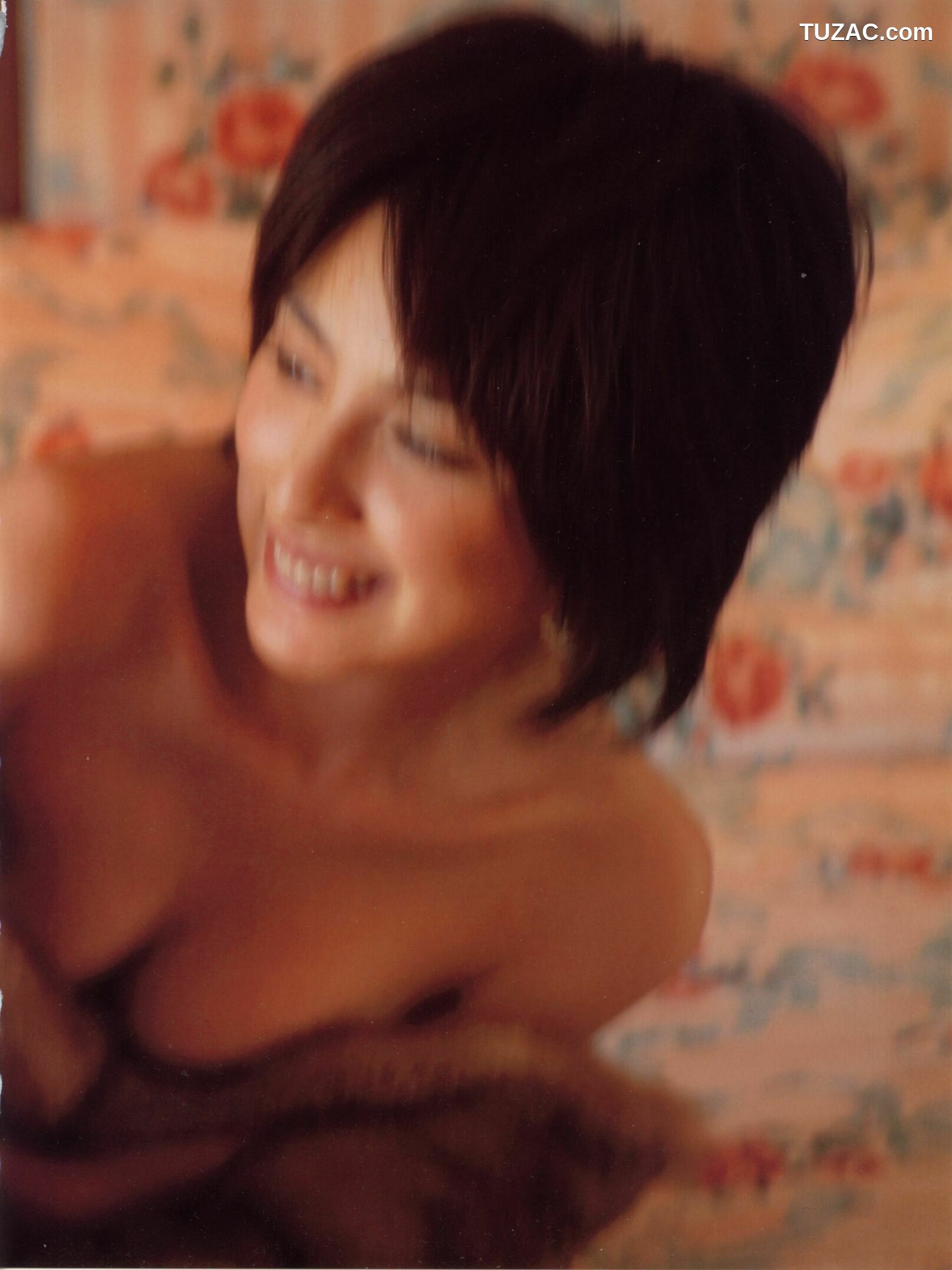 PB写真集_奥菜恵《The Okina 3／3 in Paris》 [85P]