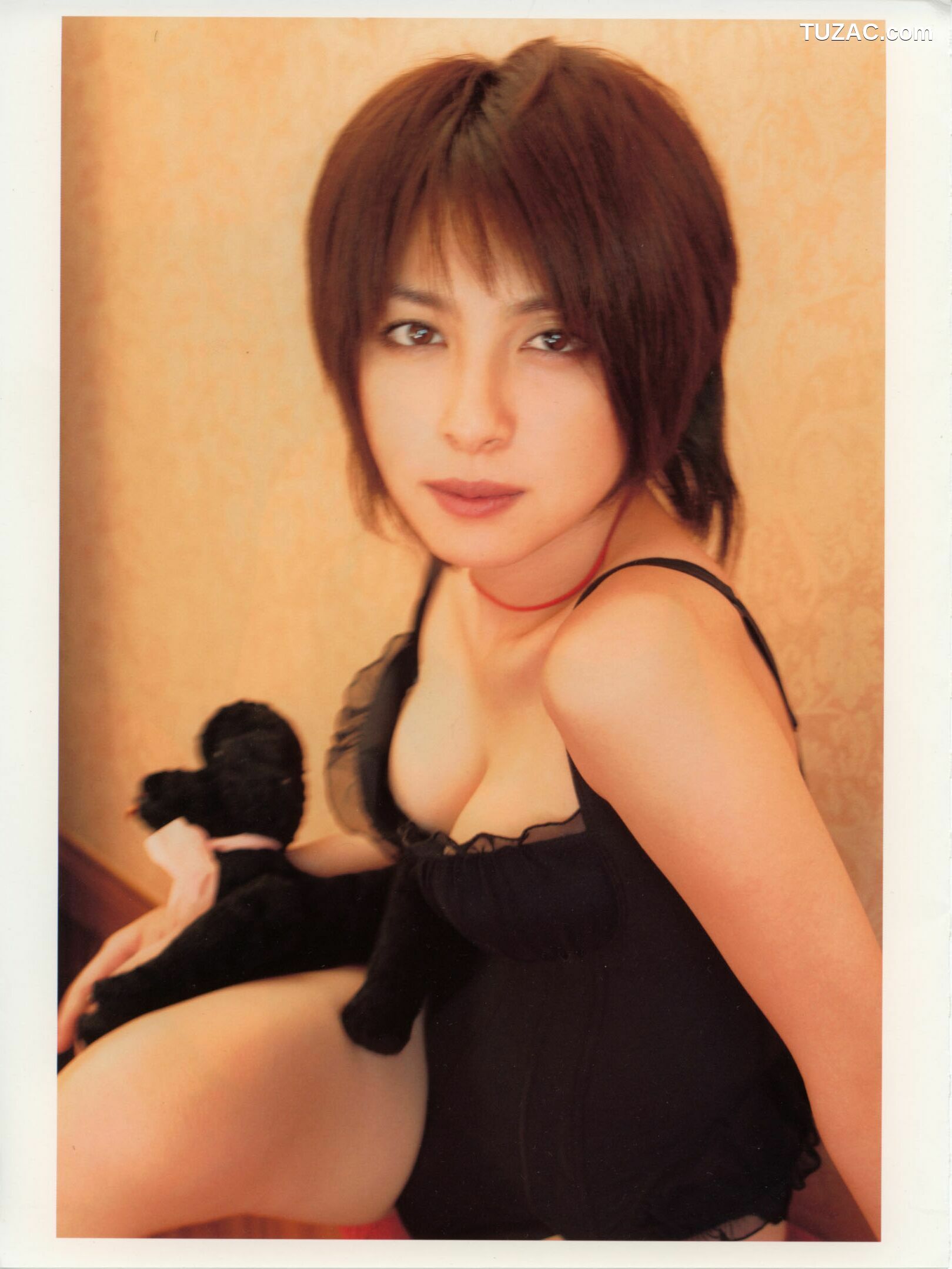 PB写真集_奥菜恵《The Okina 3／3 in Paris》 [85P]