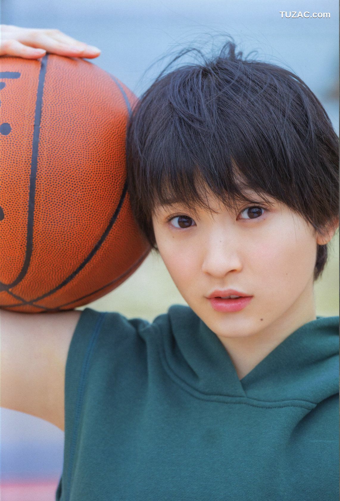 PB写真集_宮本佳林《Karin sixteen》Amazon限定カバーVer  [84P]