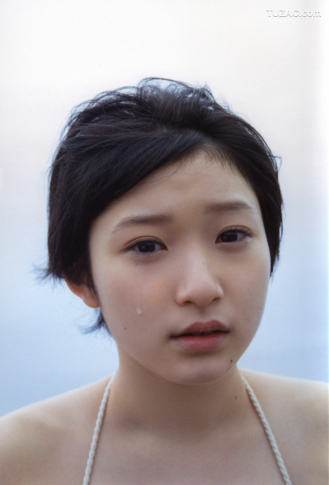 PB写真集_宮本佳林《Karin sixteen》Amazon限定カバーVer  [84P]