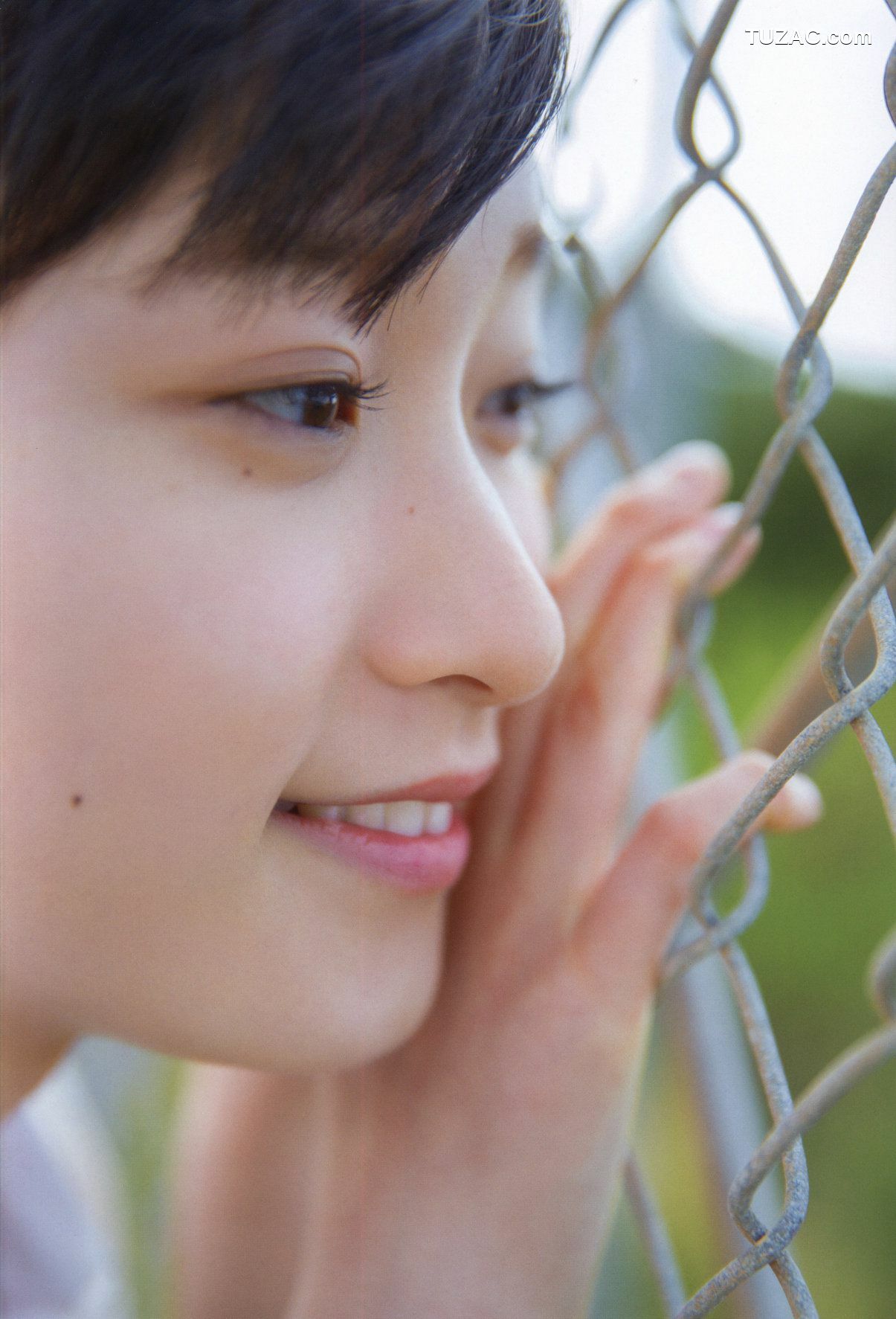 PB写真集_宮本佳林《Karin sixteen》Amazon限定カバーVer  [84P]