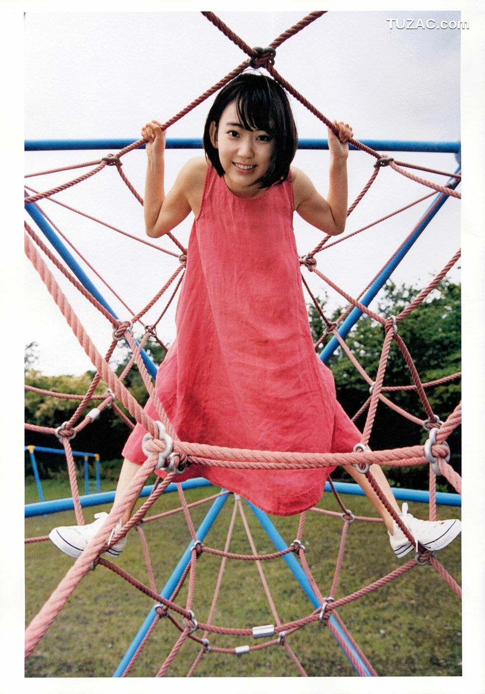 PB写真集_宮脇咲良/宫胁咲良《Sakura》 [129P]
