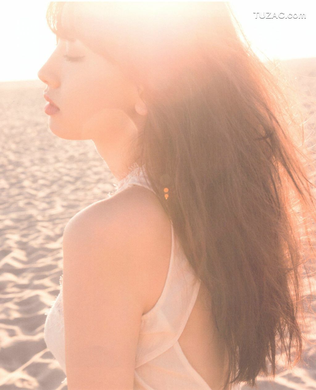 PB写真集_小嶋陽菜/小岛阳菜《Dou Suru どうする？》 [142P]