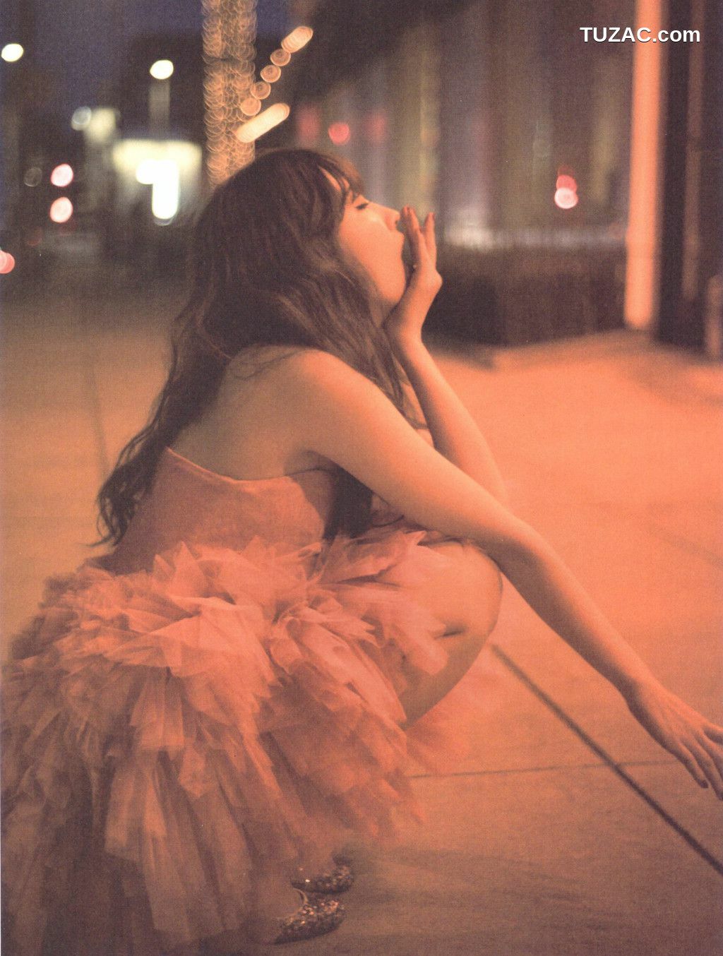 PB写真集_小嶋陽菜/小岛阳菜《Dou Suru どうする？》 [142P]