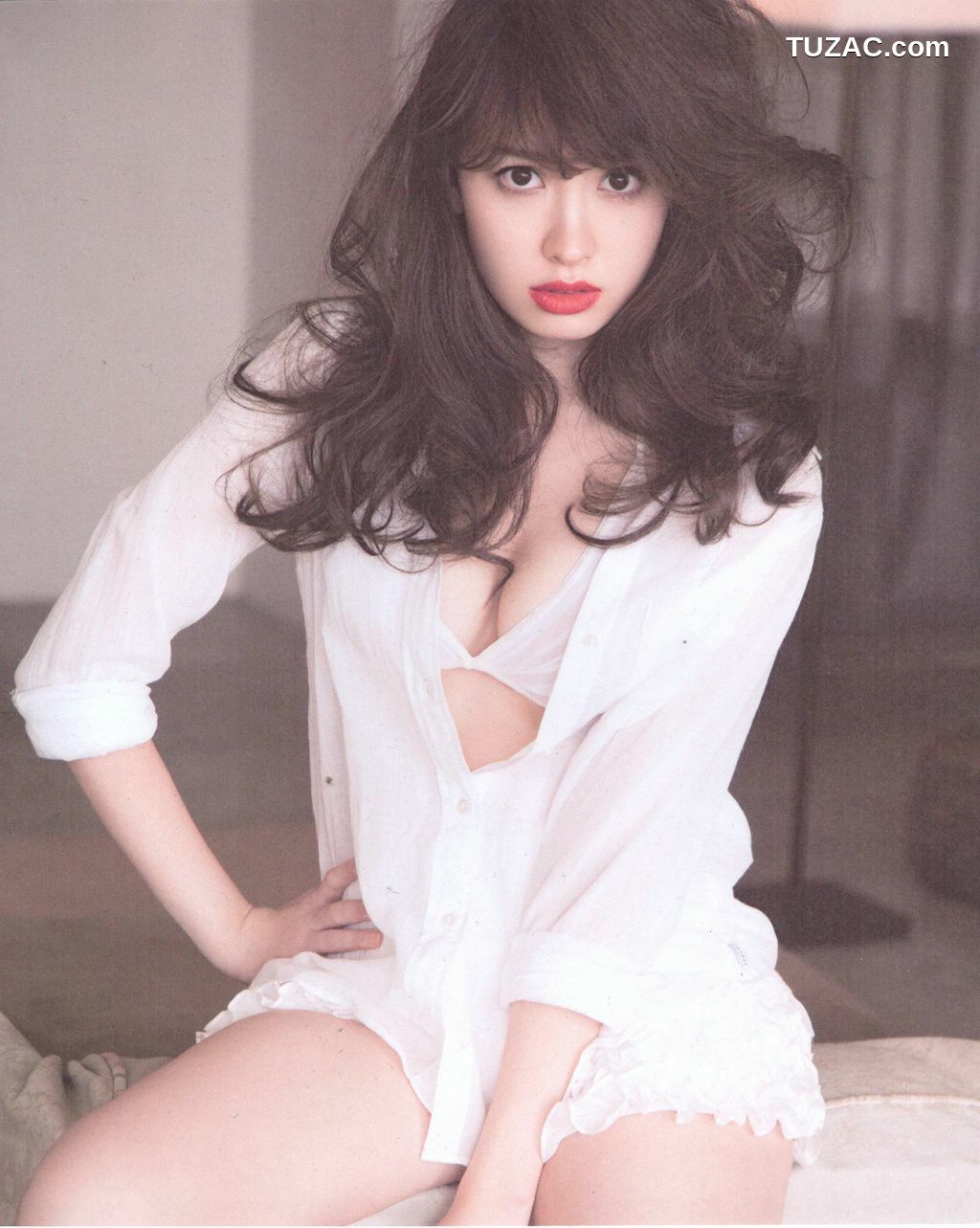 PB写真集_小嶋陽菜/小岛阳菜《Dou Suru どうする？》 [142P]