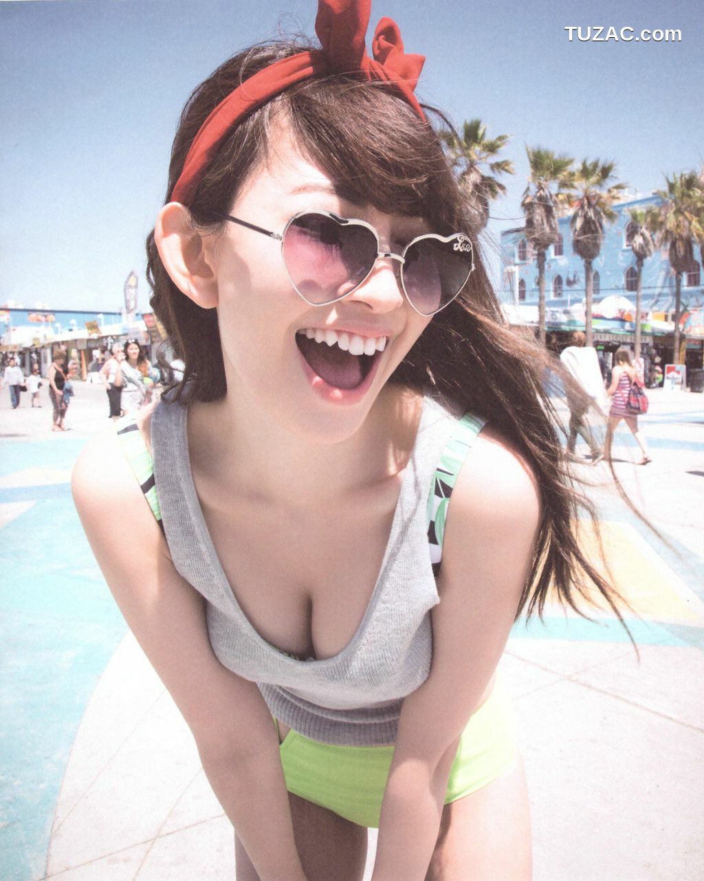 PB写真集_小嶋陽菜/小岛阳菜《Dou Suru どうする？》 [142P]