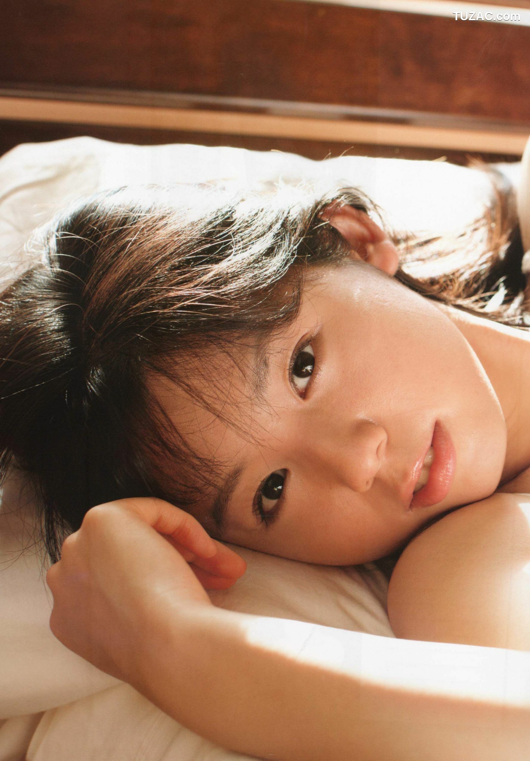 PB写真集_小池里奈 《Graduation》 [98P]