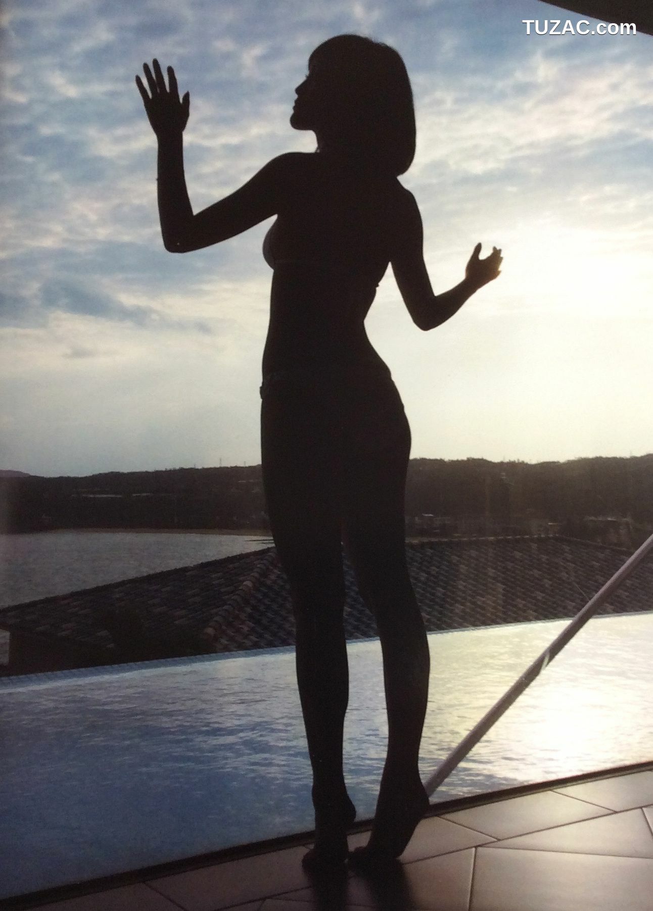 PB写真集_山本彩《SY》 Photo By LESLIE KEE [143P]