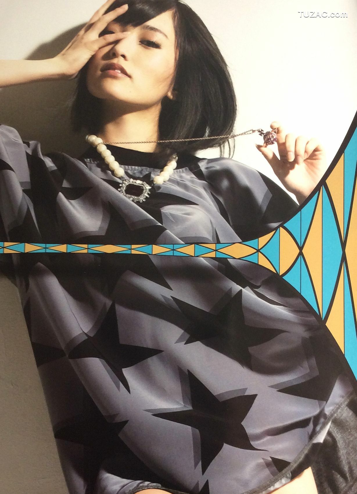 PB写真集_山本彩《SY》 Photo By LESLIE KEE [143P]