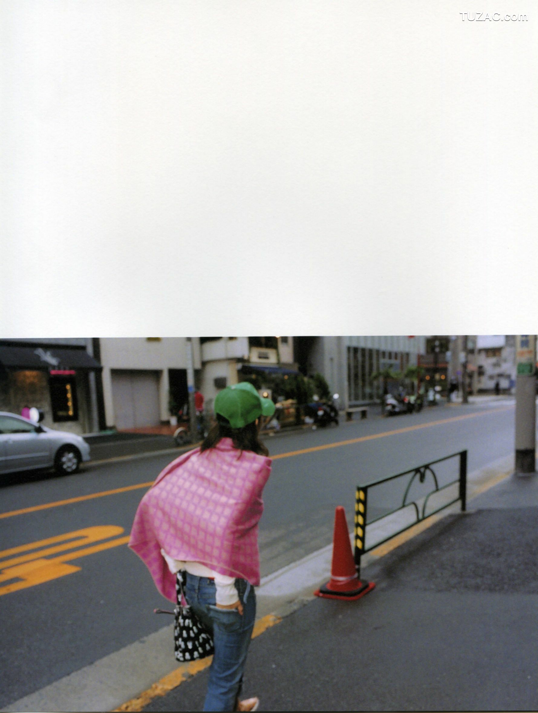 PB写真集_岩佐真悠子《イキズカイ》 写真集[92P]