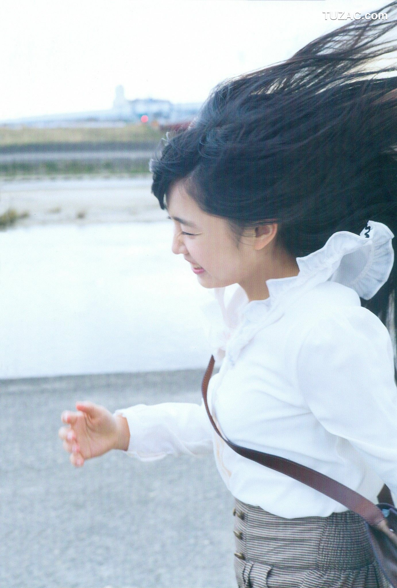 PB写真集_广田爱花/廣田あいか 《AIAI RAILWAY TRIP》写真DVDブック [35P]