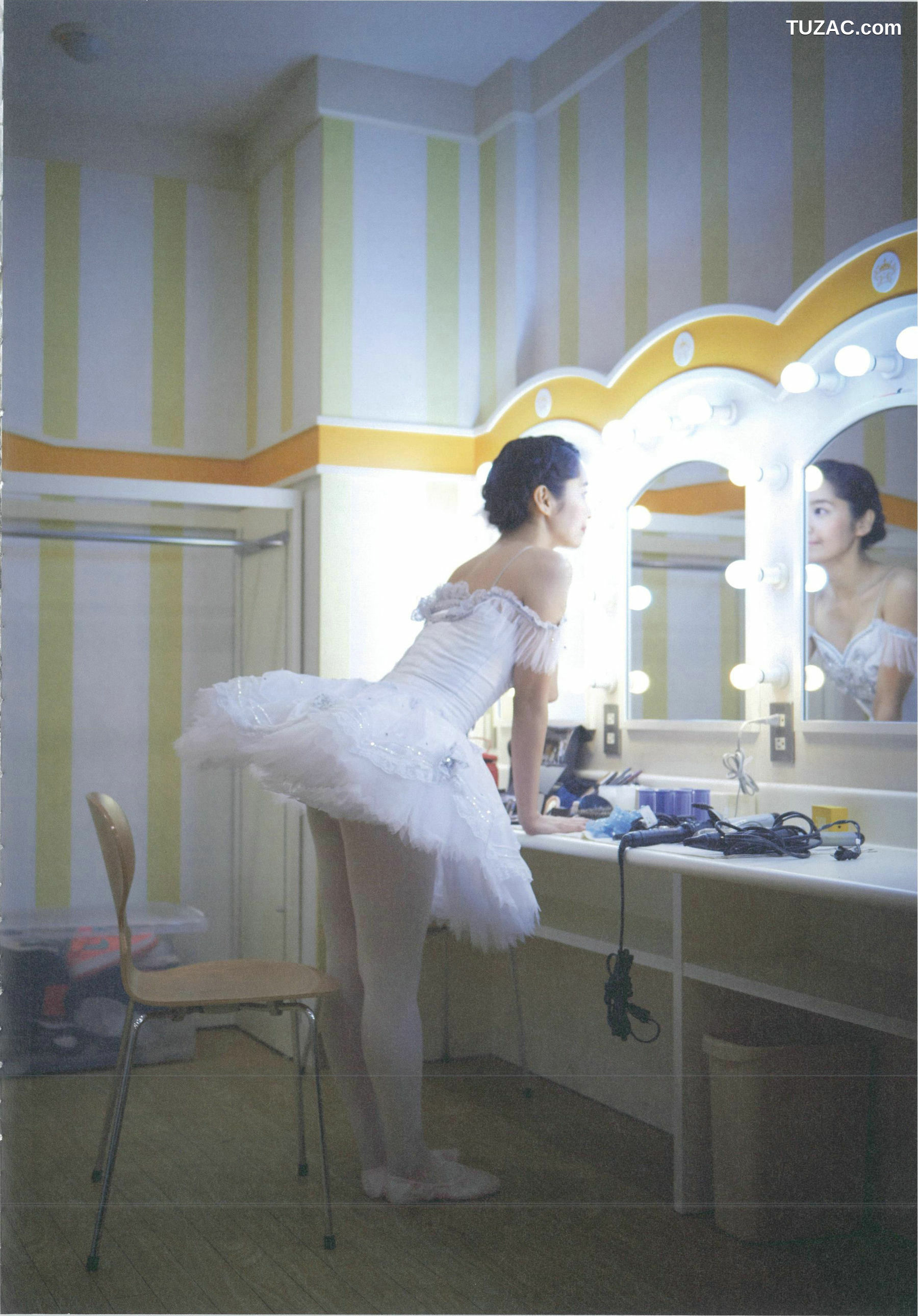 PB写真集_惣田紗莉渚 1st《うらばなし》 写真集[114P]