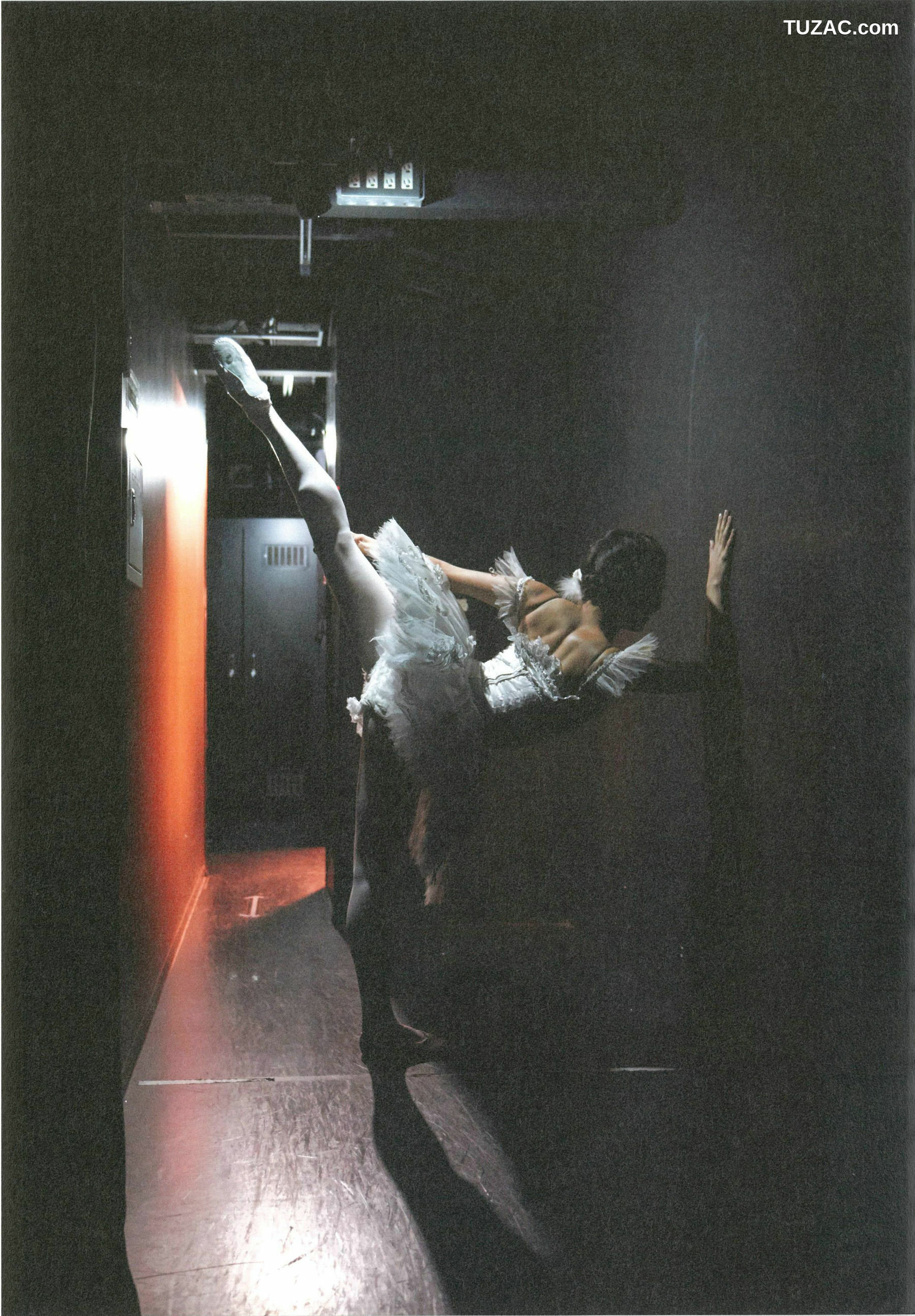 PB写真集_惣田紗莉渚 1st《うらばなし》 写真集[114P]